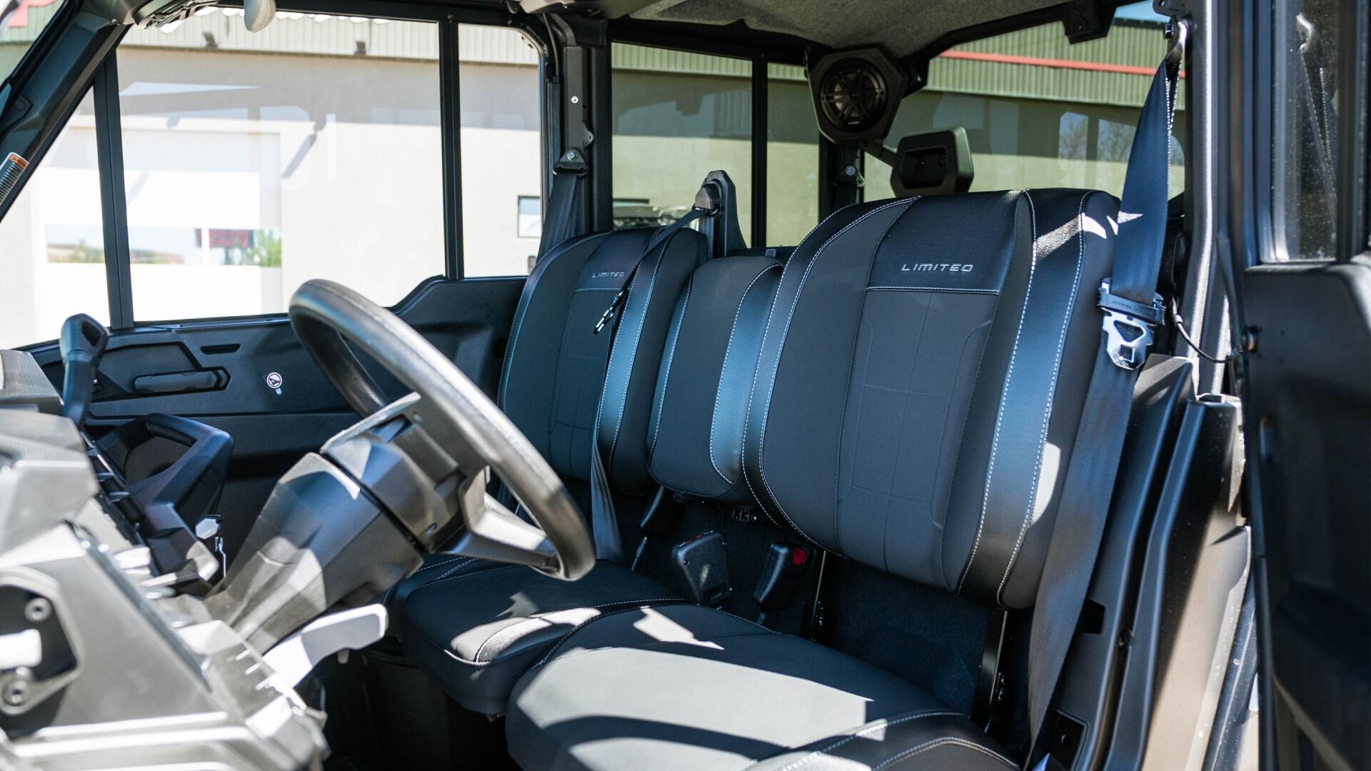 2026 CAN AM SSV DEF MAX LTD 65 HD11 WH - Image 10