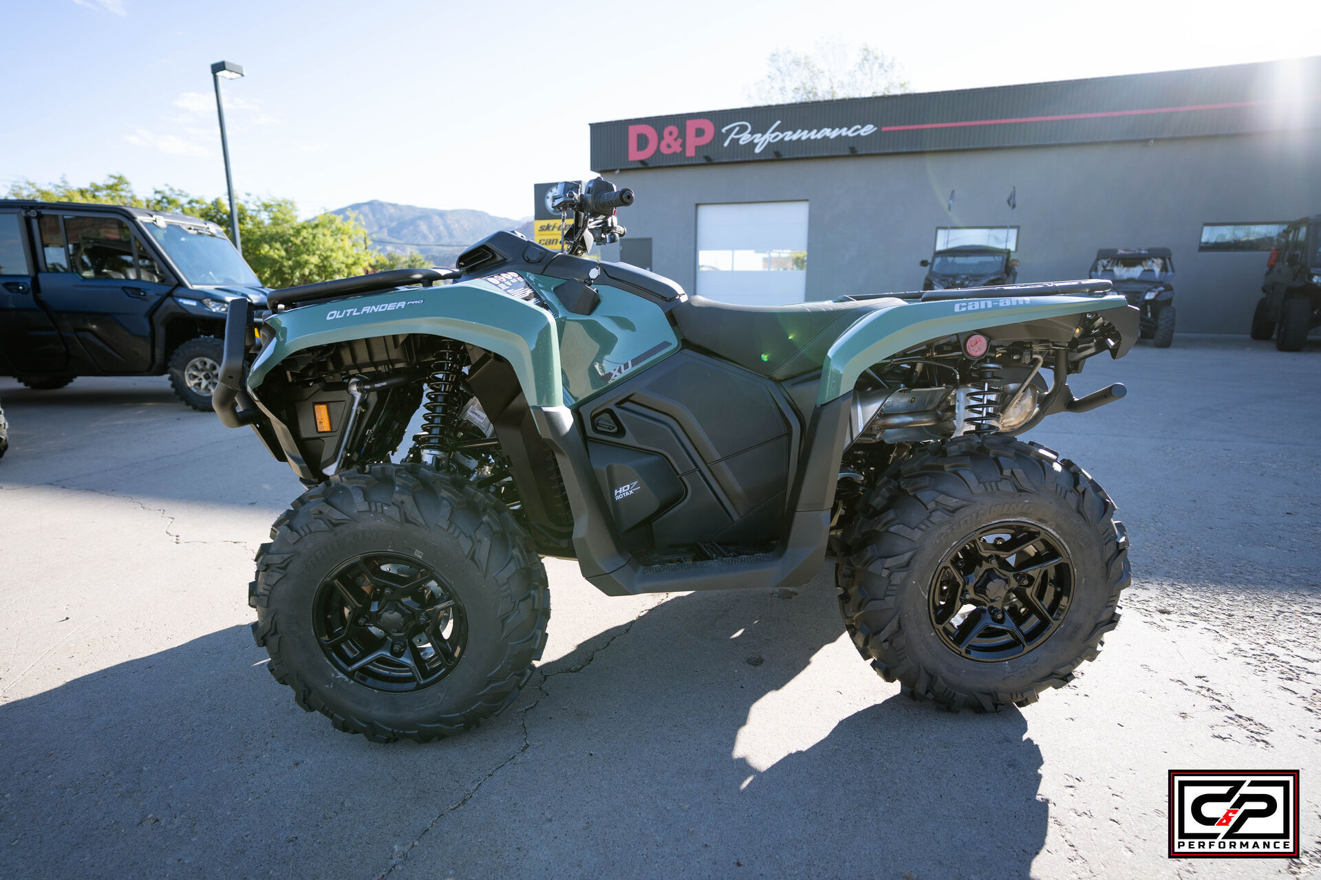 2026 CAN AM ATV OUTL PRO XU HD7 GN 26 - Image 2