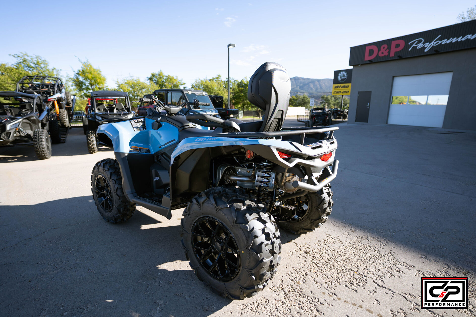 2026 CAN AM ATV OUTL MAX XT 700 BE 26 - Image 3