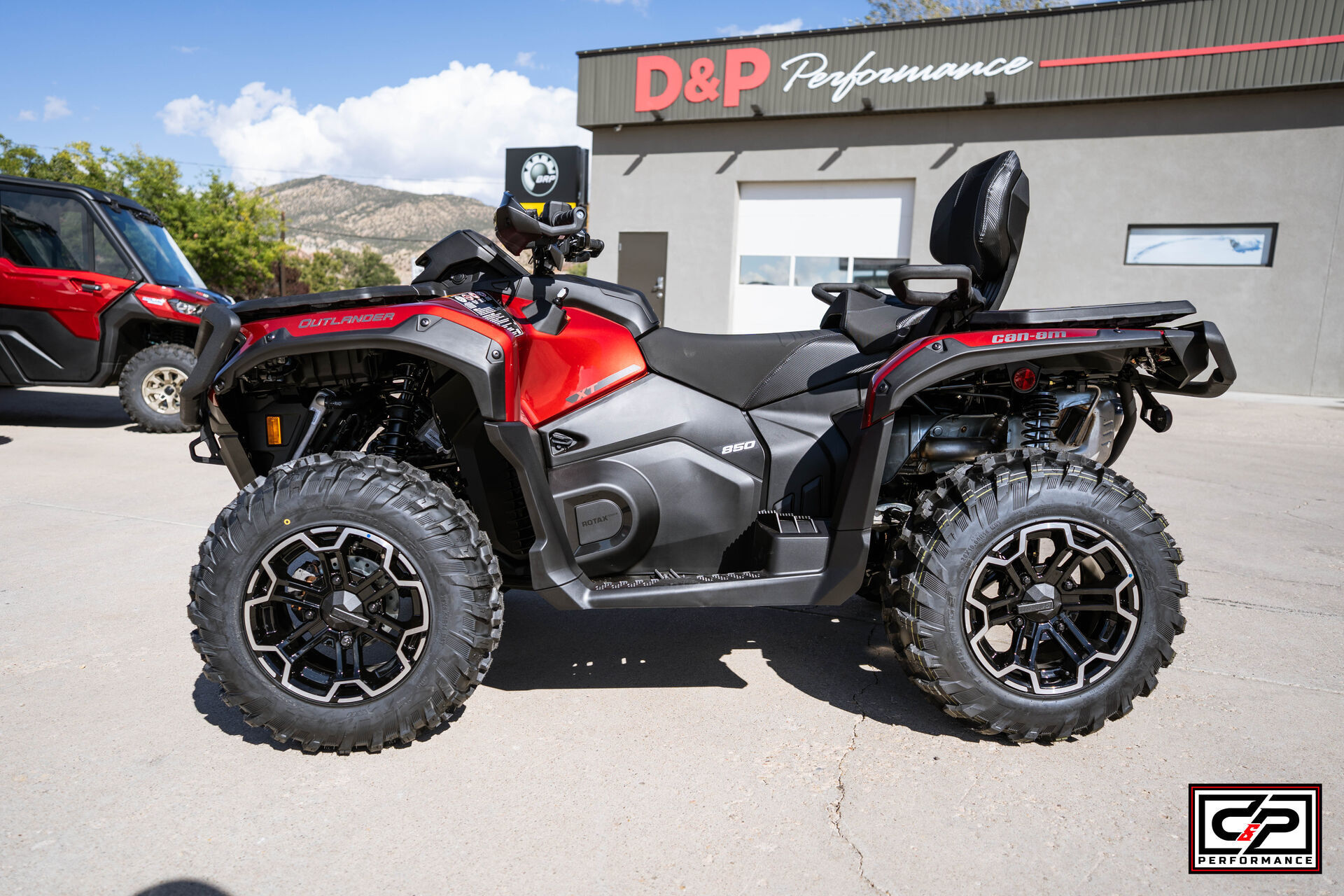 2026 CAN AM Outlander MAX XT 850 - Image 2