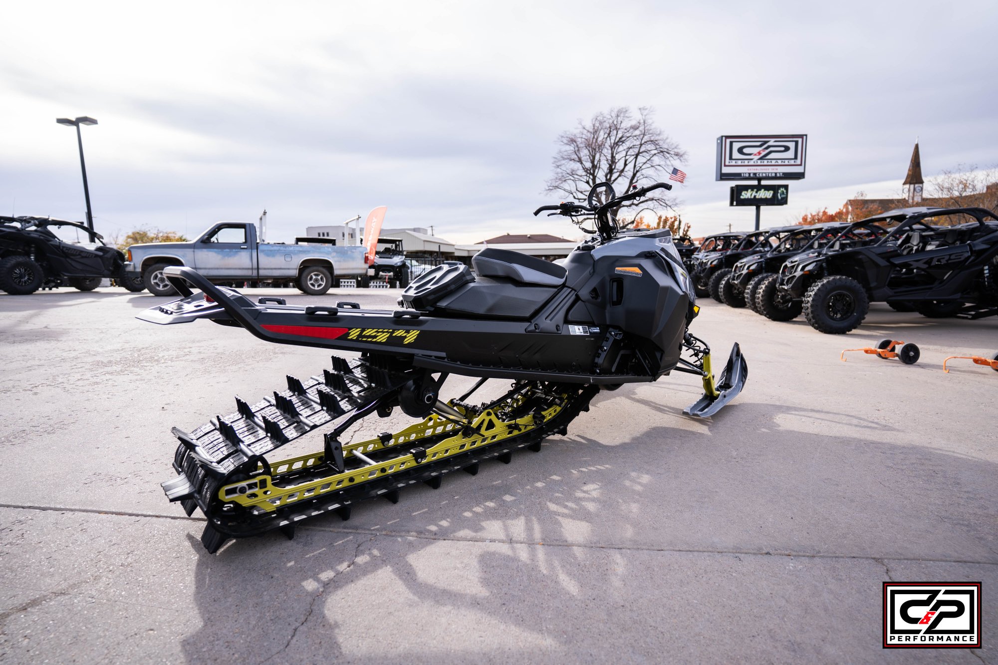 2026 SKI DOO SUMMIT EDGE 154 850 E-TECH 2.5" SHOT - Image 4