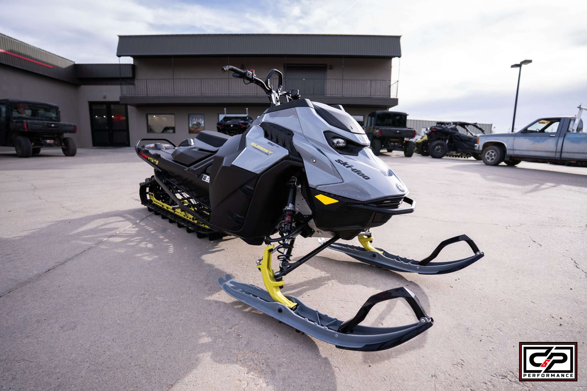 2026 SKI DOO SUMMIT EDGE 154 850 E-TECH 2.5" SHOT - Image 6