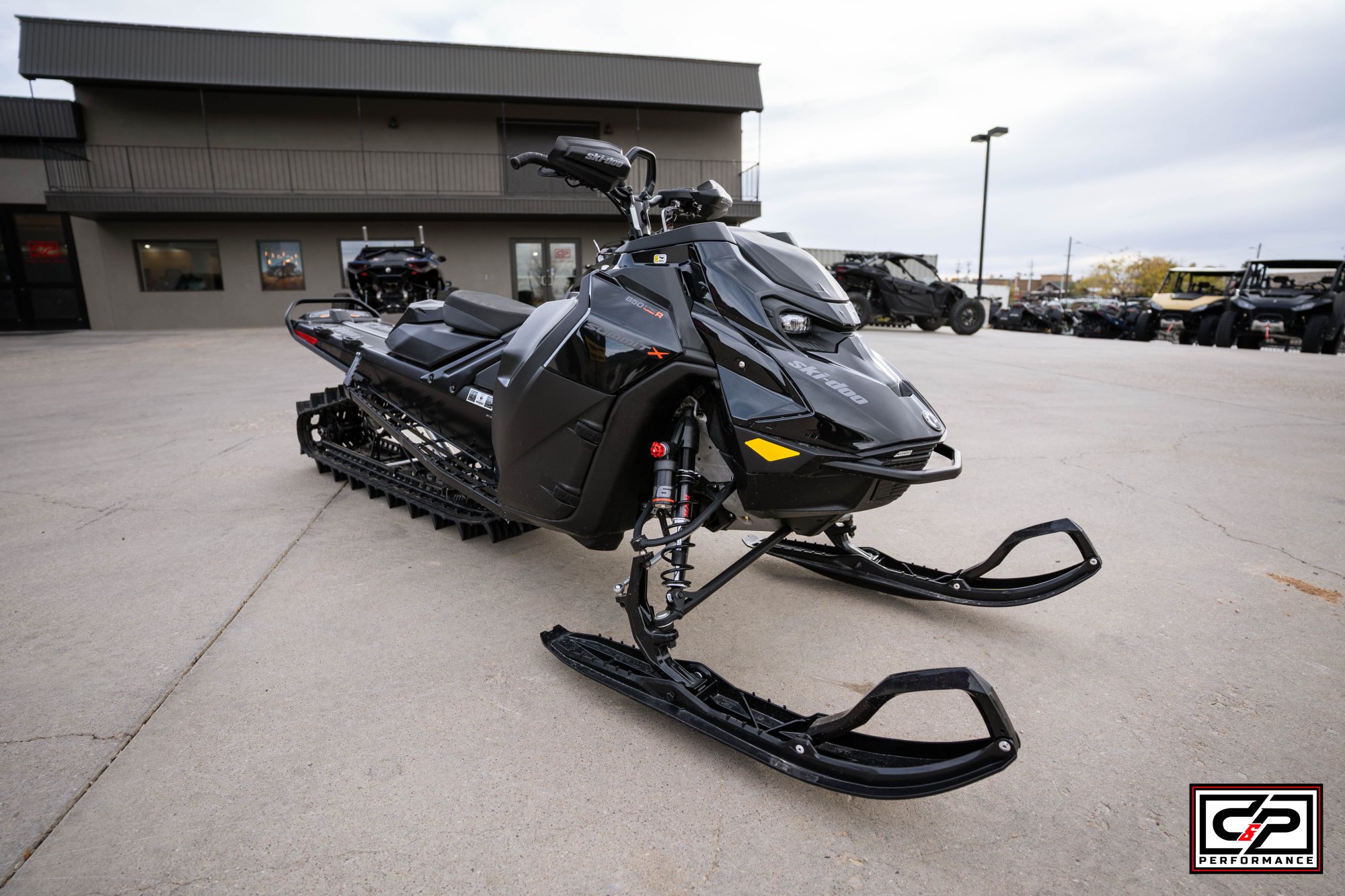 2025 SKI DOO SUMMIT EXPERT 165 850 E-TECH TURBO R  3.0" SHOT 10.25 - Image 7