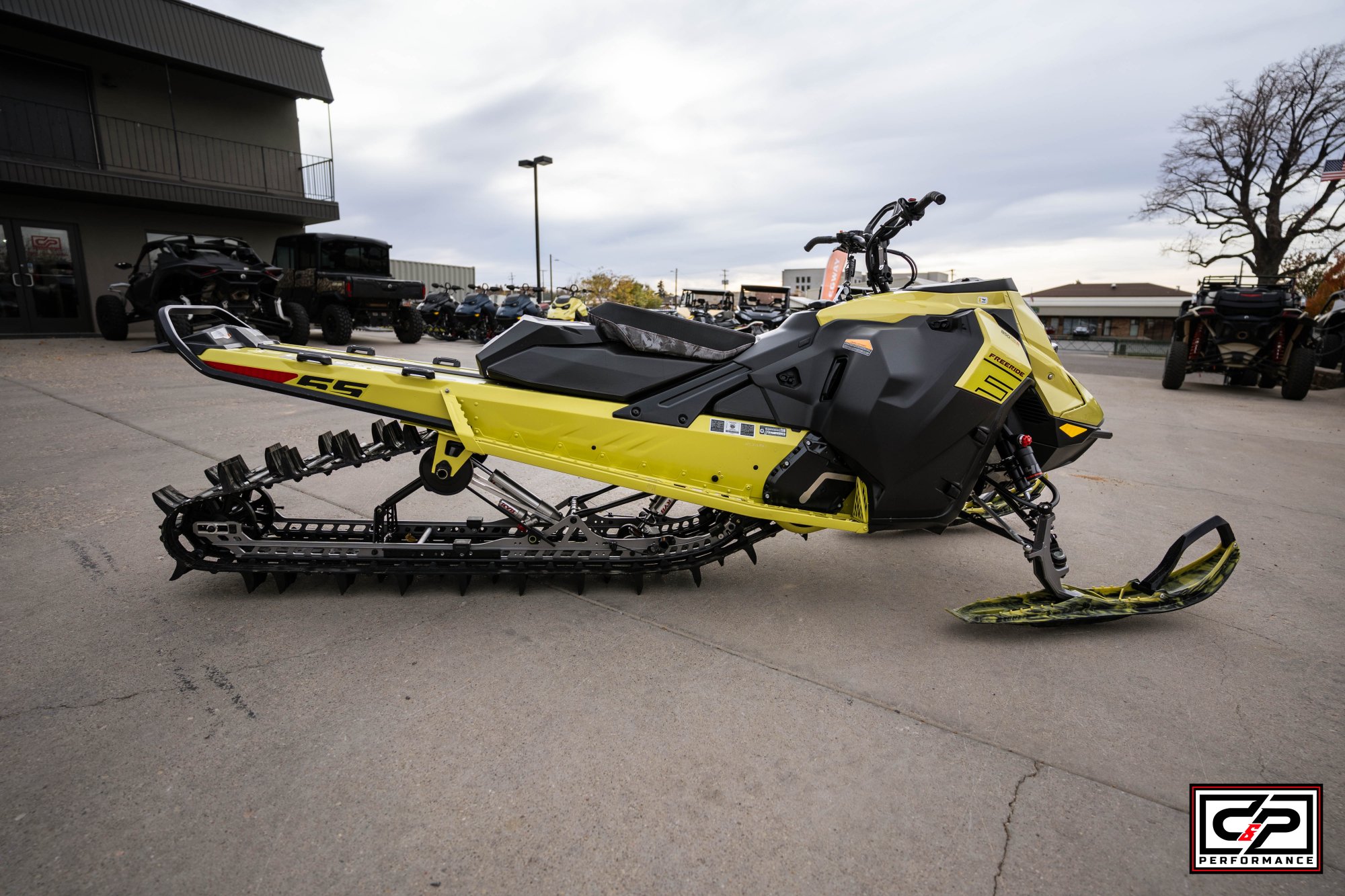 2025 SKI DOO FREERIDE 165 850 E-TECH TURBO R 3.0" SHOT 10.25" - Image 6