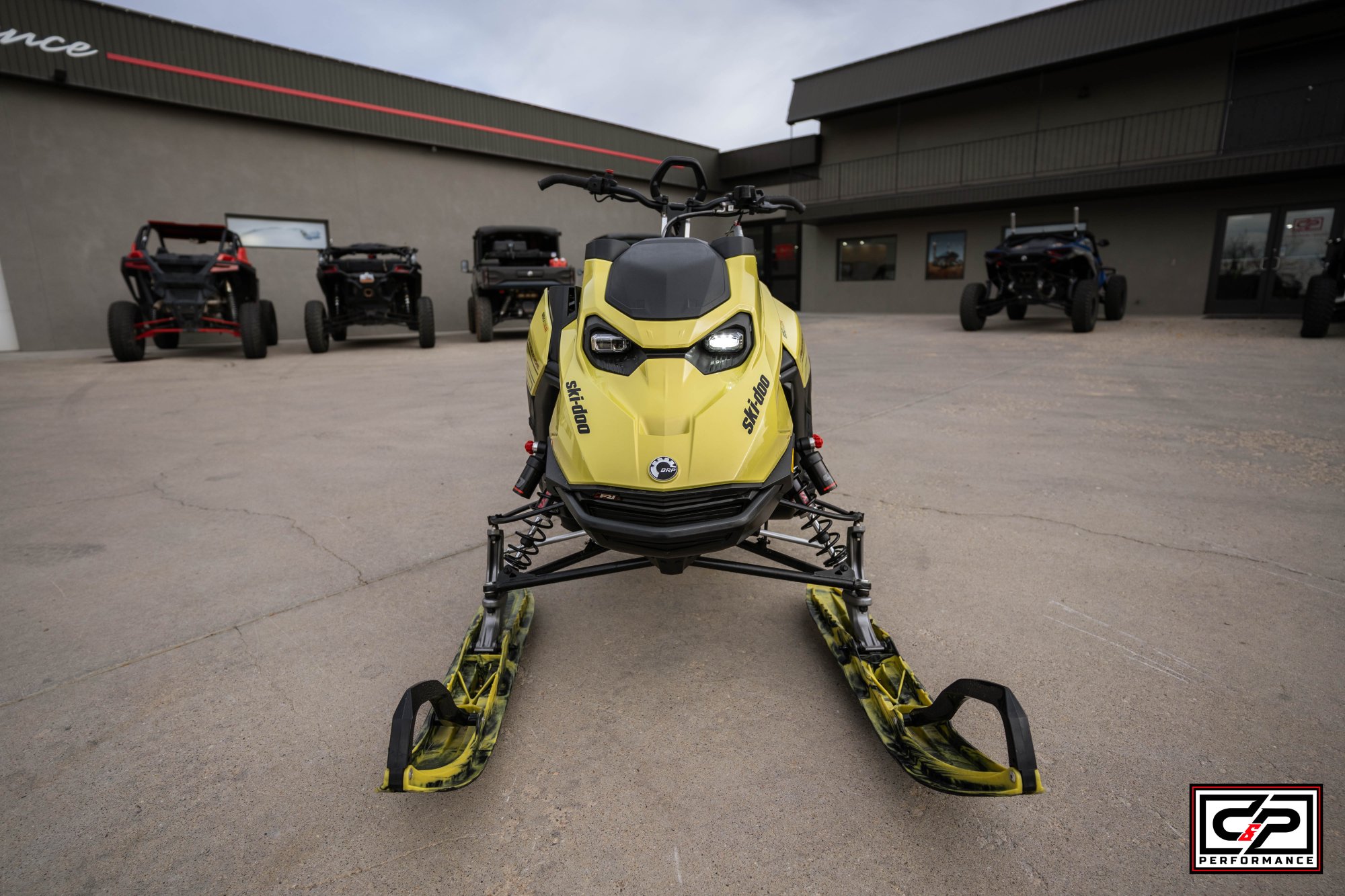 2025 SKI DOO FREERIDE 165 850 E-TECH TURBO R 3.0" SHOT 10.25" - Image 7