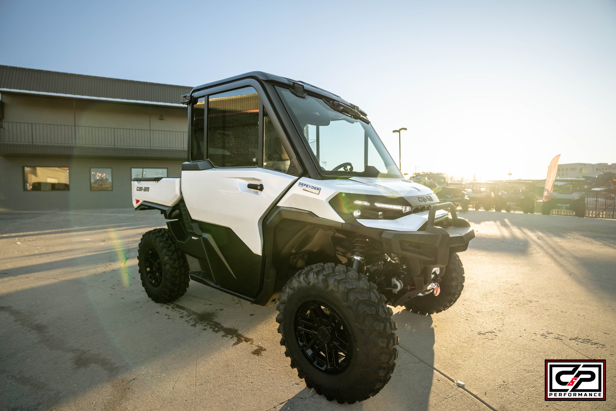 2026 CAN AM SSV DEF LTD 65 HD11 WH HB 26 - Image 8