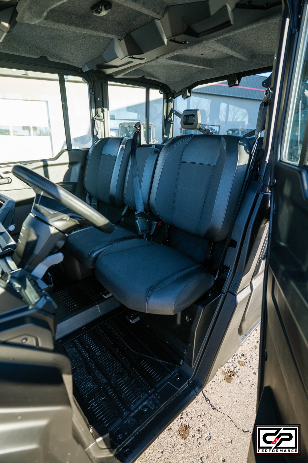 2026 CAN AM SSV DEF MAX XTCAB 65 HD11 BK 26 XT_CAB - Image 10