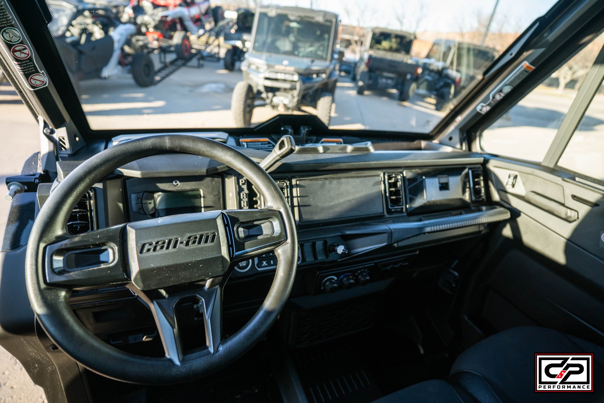 2026 CAN AM SSV DEF MAX XTCAB 65 HD11 BK 26 XT_CAB - Image 12