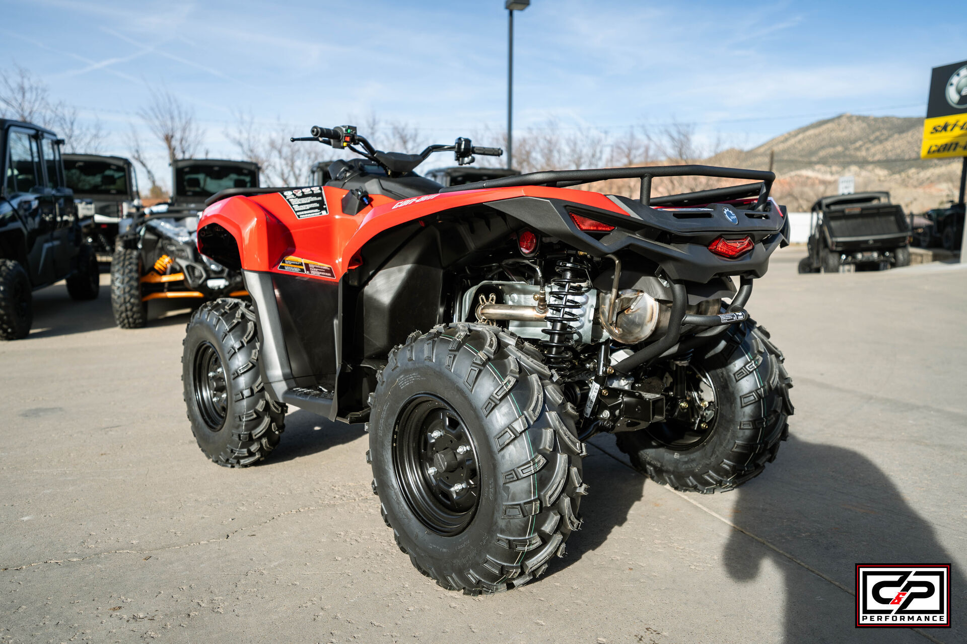 2026 CAN AM ATV OUTL DPS 500 RD 26 500 - Image 4