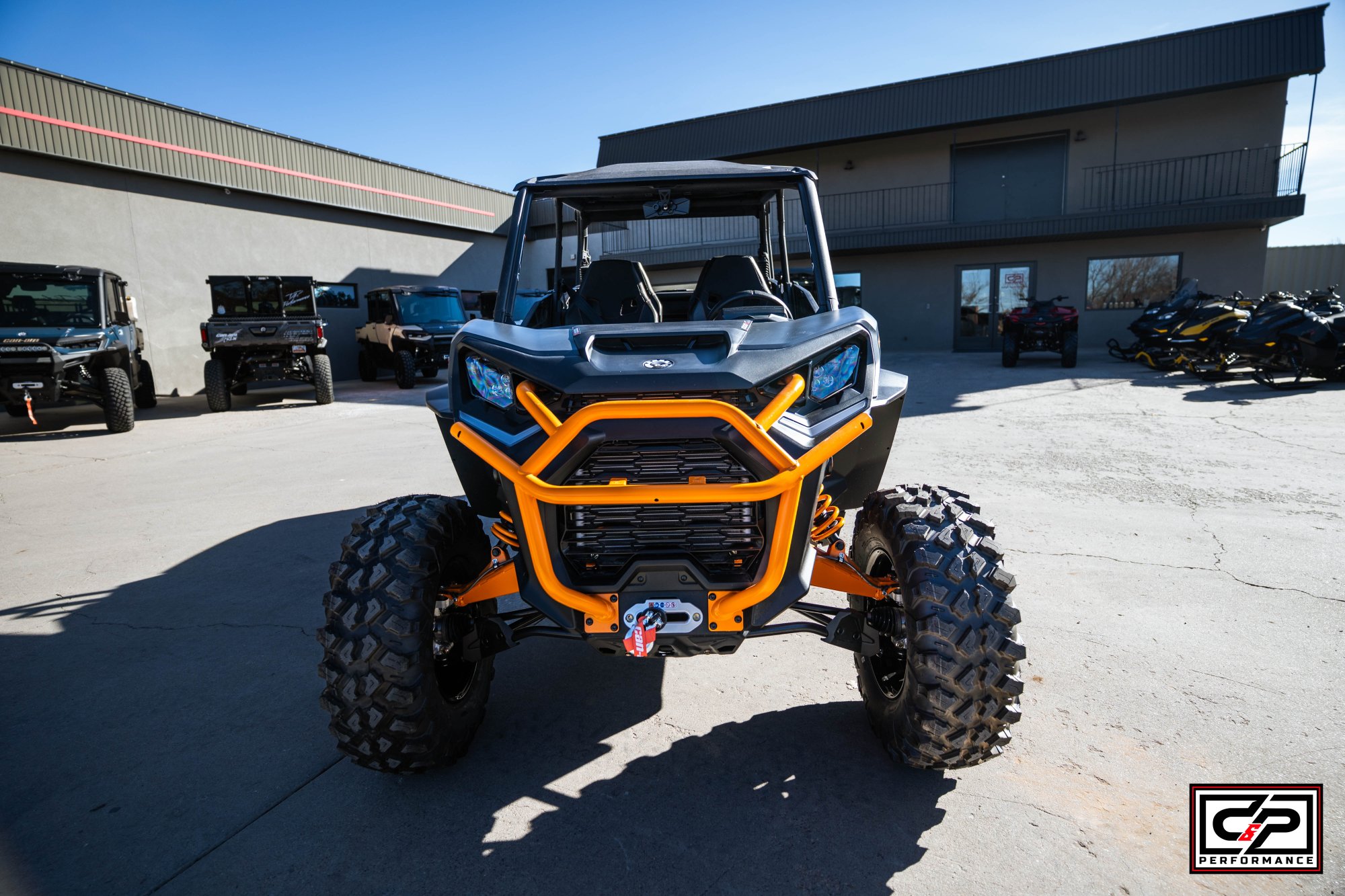 2026 CAN AM SSV COM MAX XTP 64 1000R GY 26 XT-P - Image 8