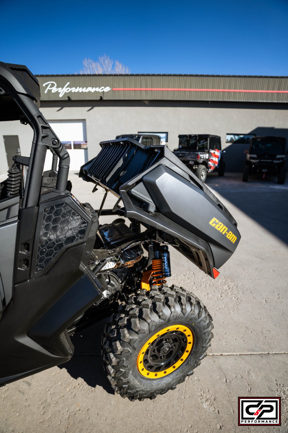 2026 CAN AM SSV COM MAX XTP 64 1000R GY 26 XT-P - Image 11