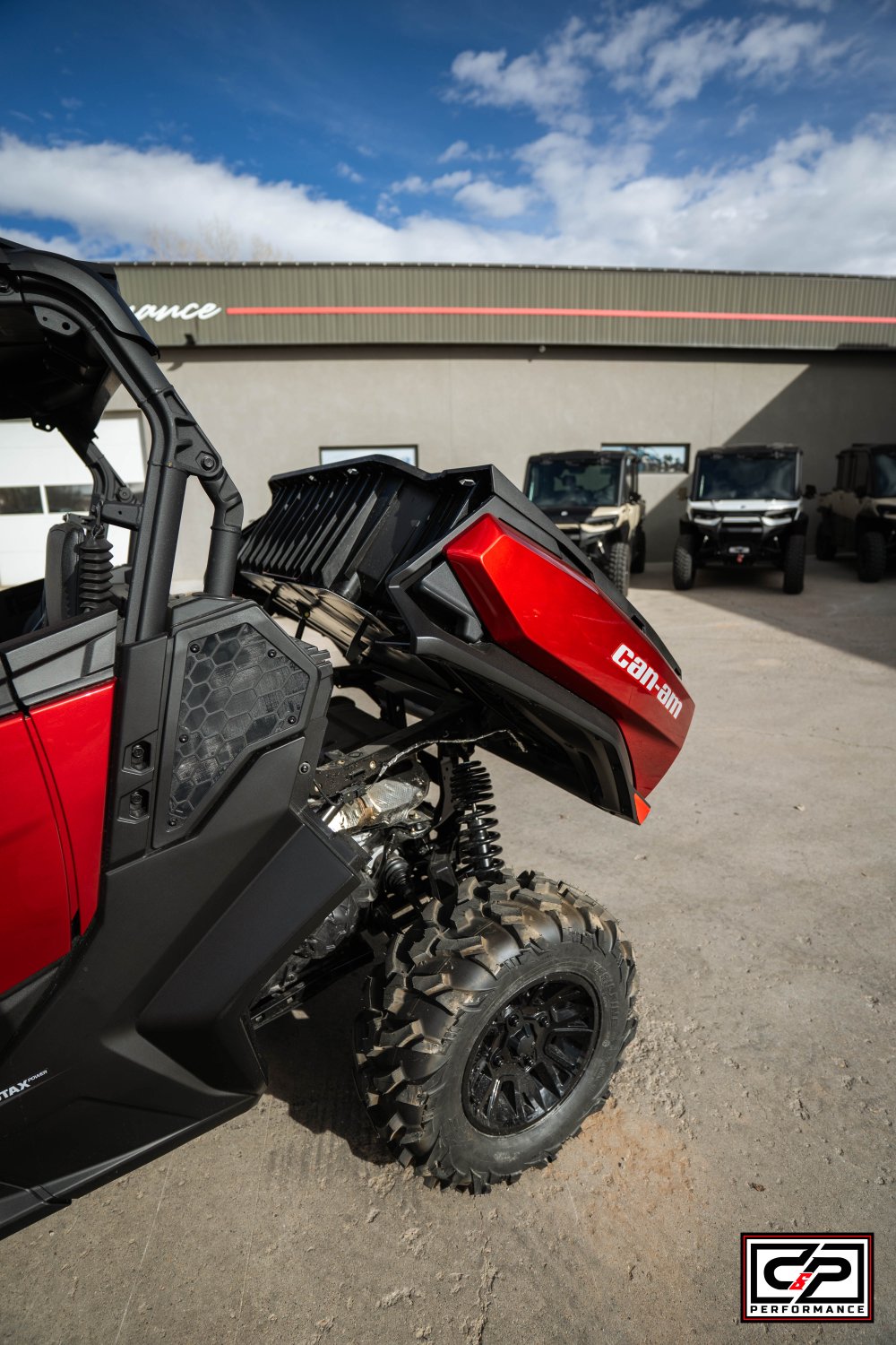 2026 CAN AM SSV COM MAX XT 64 1000R RD 26 - Image 12