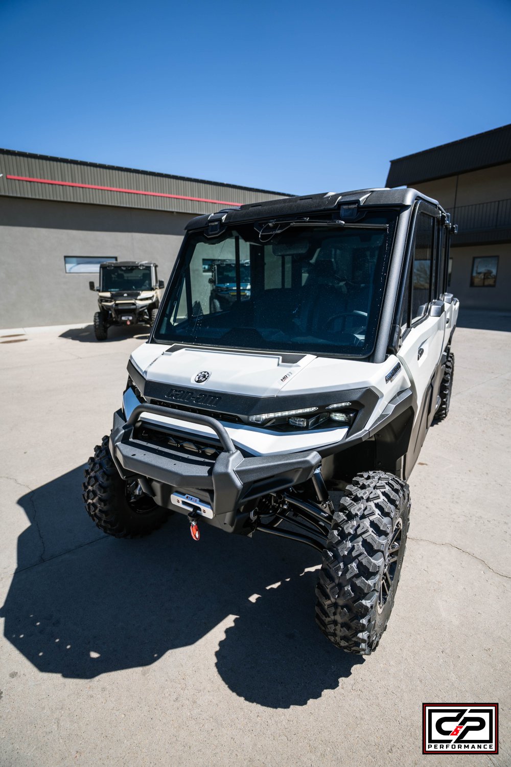 2026 CAN AM SSV DEF MAX LTD 65 HD11 WH HB 26 - Image 9
