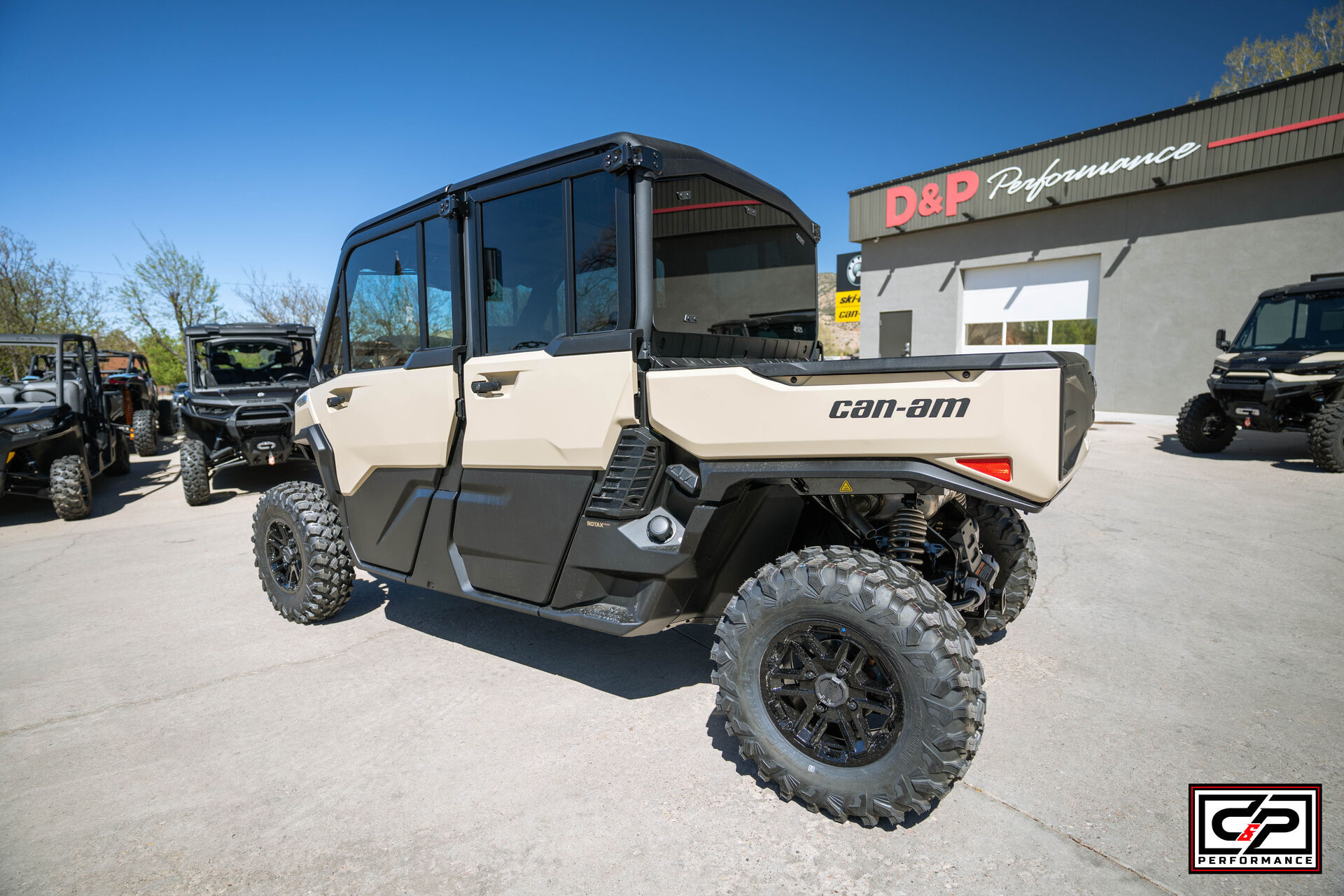 2026 CAN AM SSV DEF MAX LTD 65 HD11 TN - Image 4