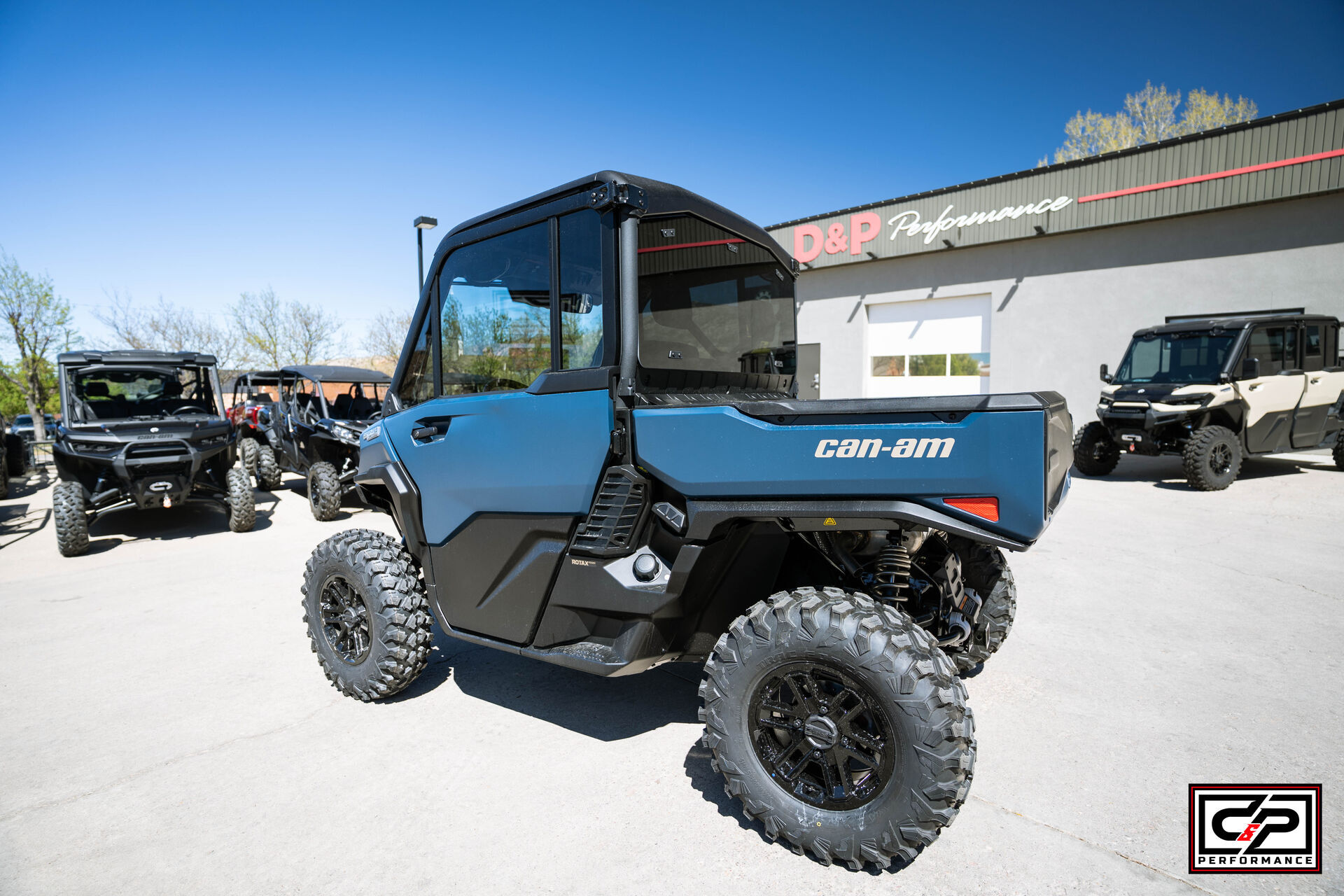 2026 CAN AM SSV DEF LTD 65 HD11 BE - Image 3