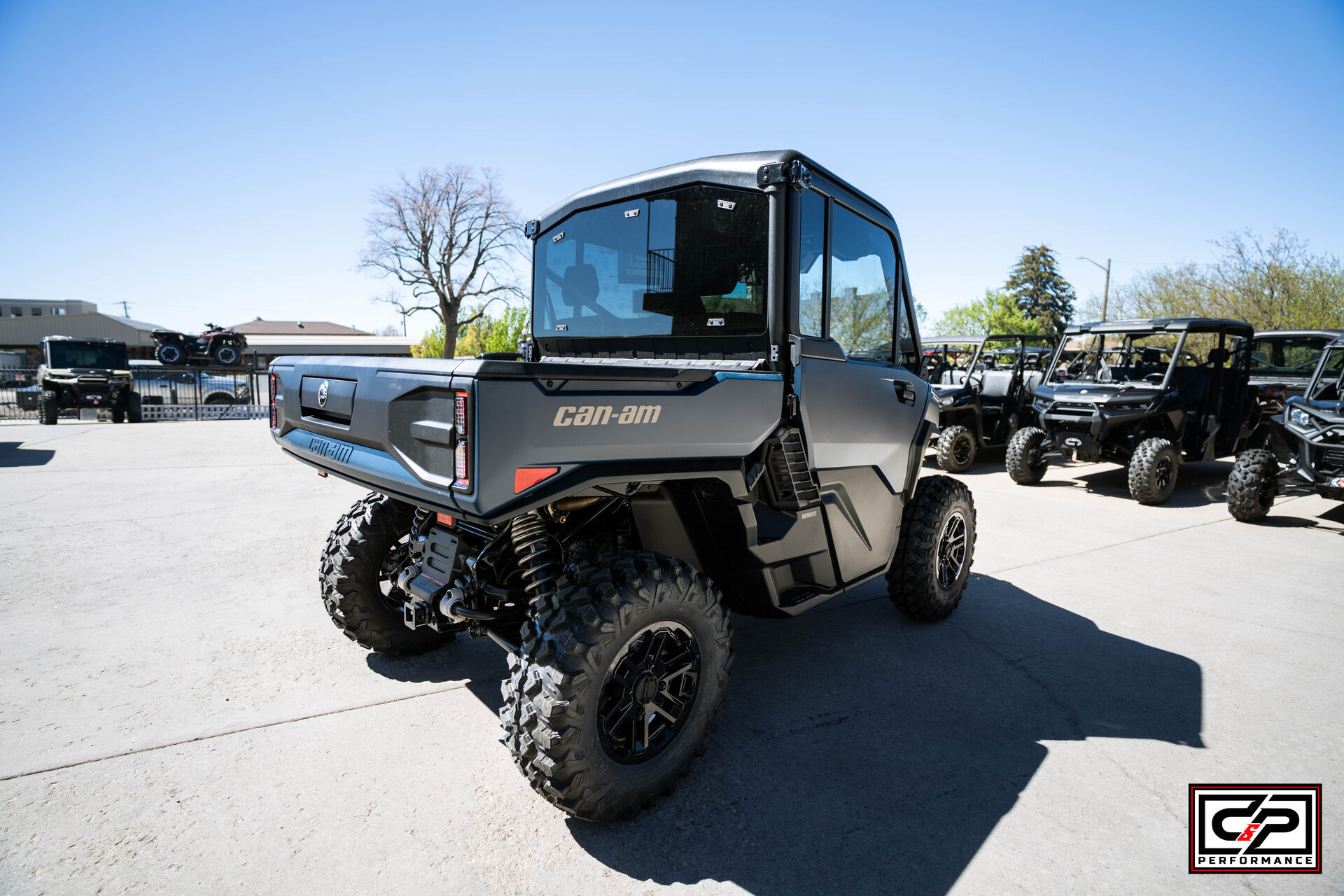 2026 CAN AM SSV DEF LTD 65 HD11 BE - Image 5