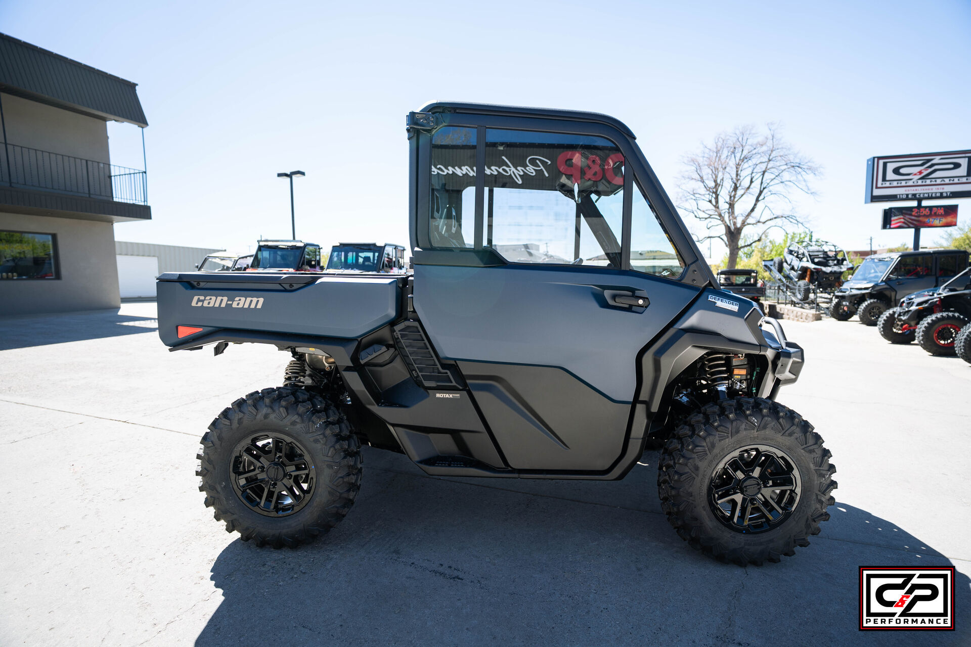 2026 CAN AM SSV DEF LTD 65 HD11 BE - Image 6