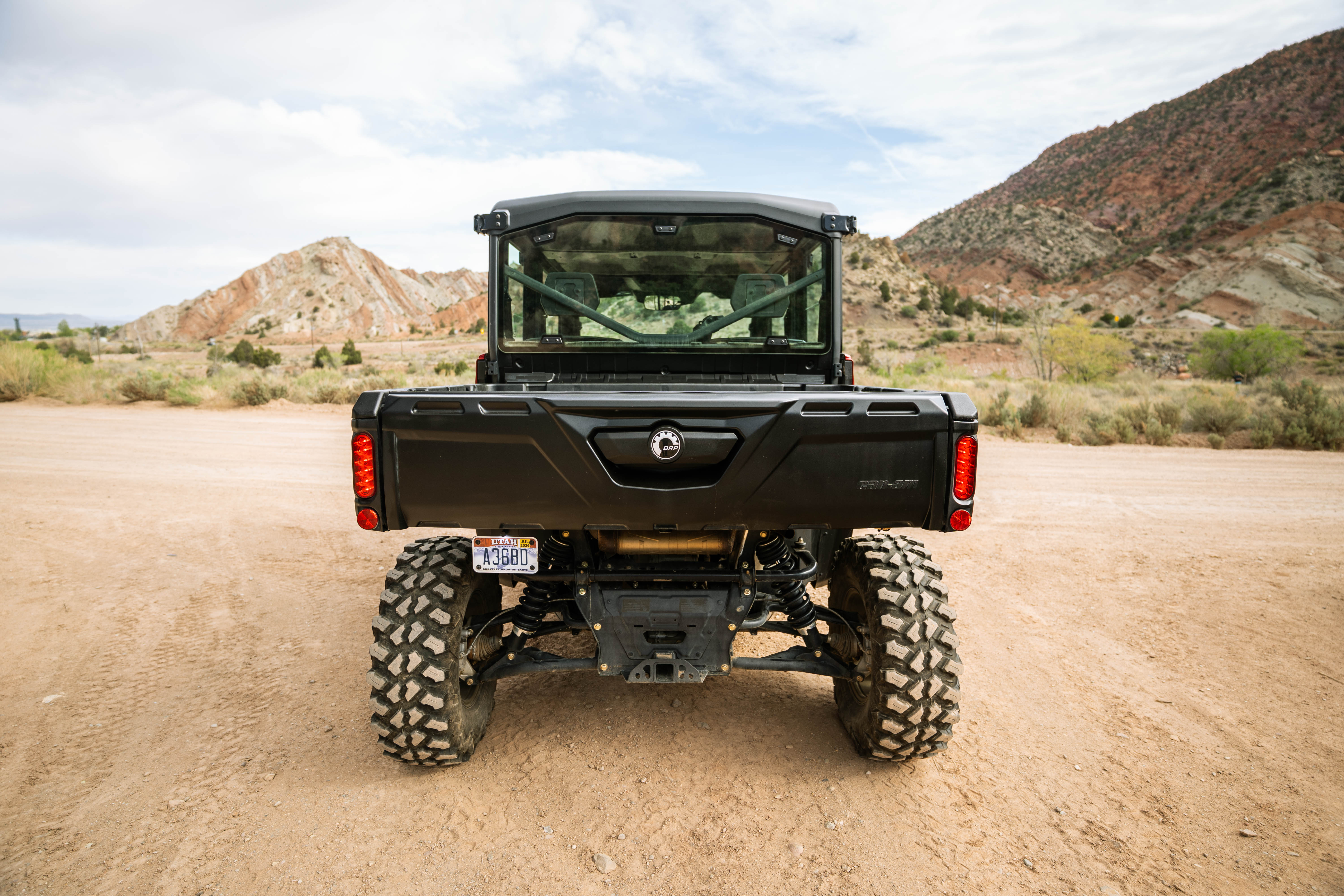 2024 Can-Am Defender MAX Limited HD10 - Image 3