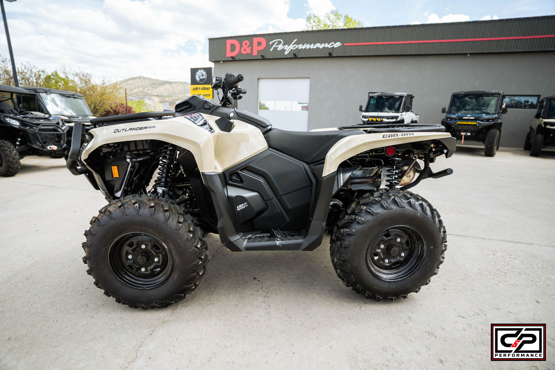 2026 CAN AM ATV OUTL PRO HD7 TN 26 DPS 700 - Image 2