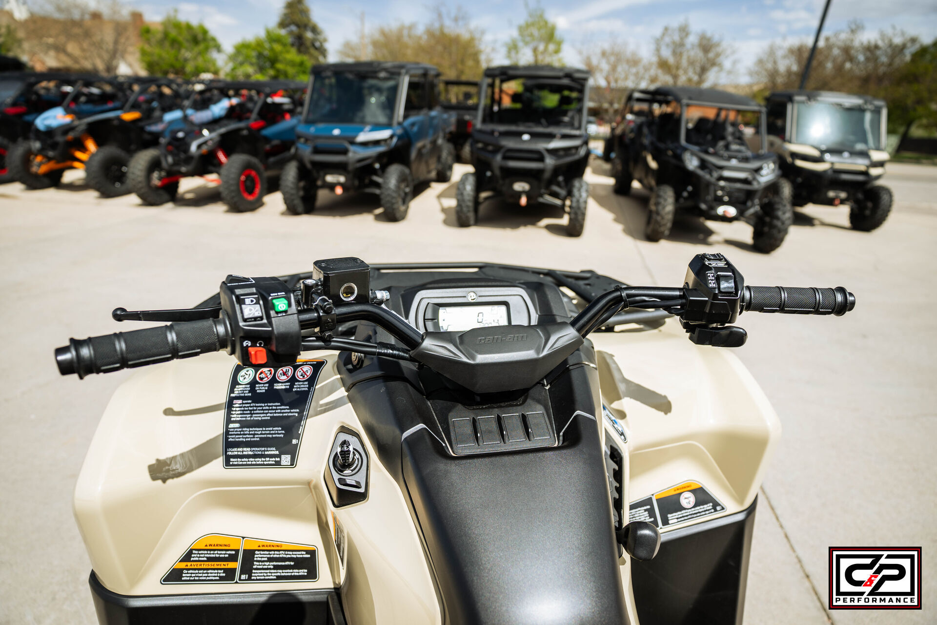 2026 CAN AM ATV OUTL PRO HD7 TN 26 DPS 700 - Image 9