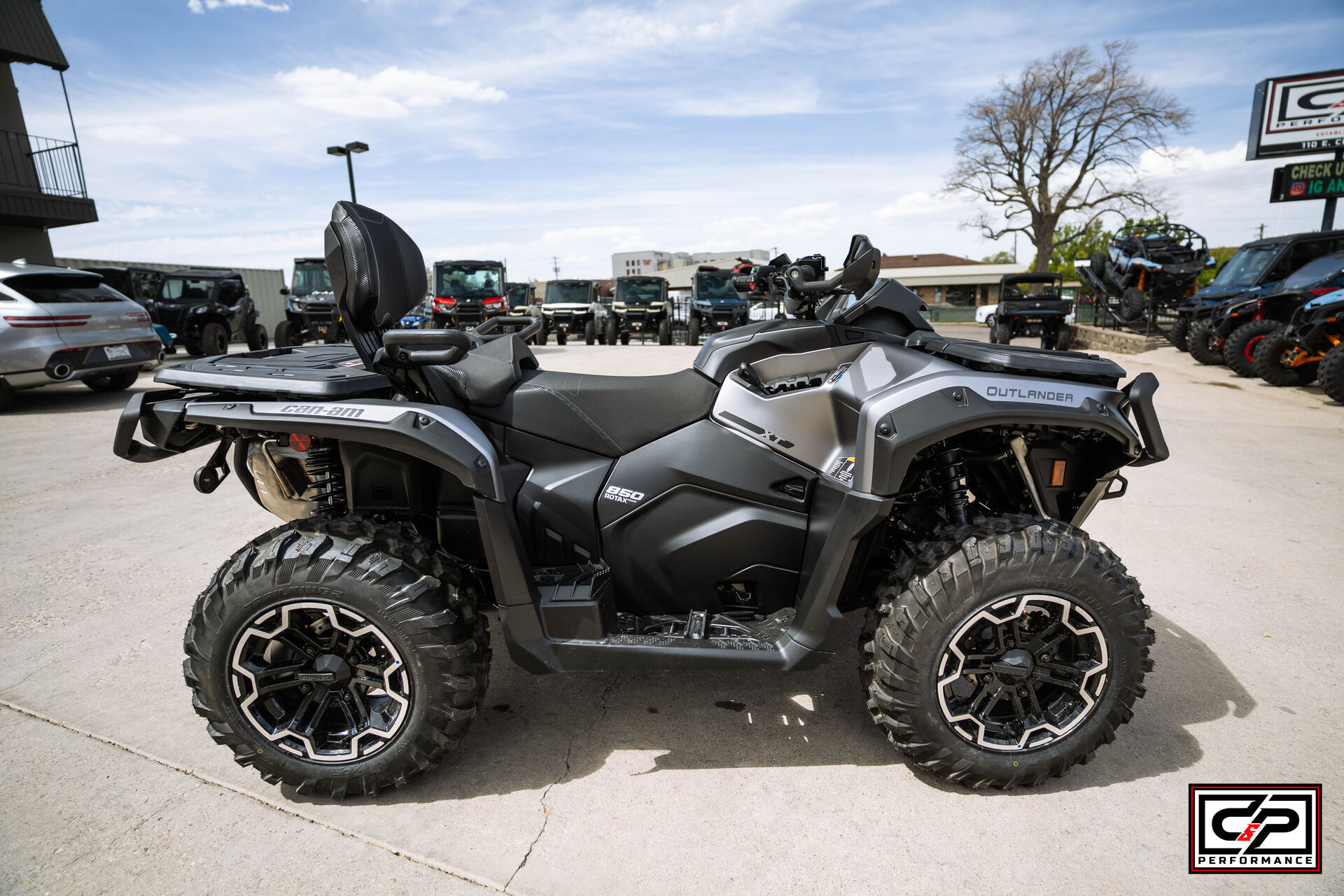 2025 CAN AM OUTLANDER MAX XT 850 - Image 6