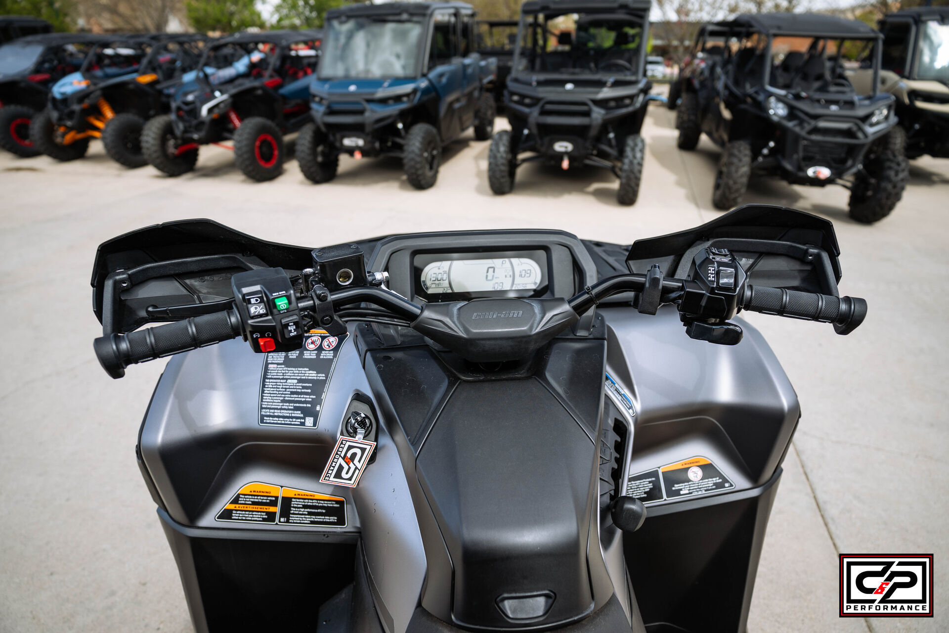 2025 CAN AM OUTLANDER MAX XT 850 - Image 11