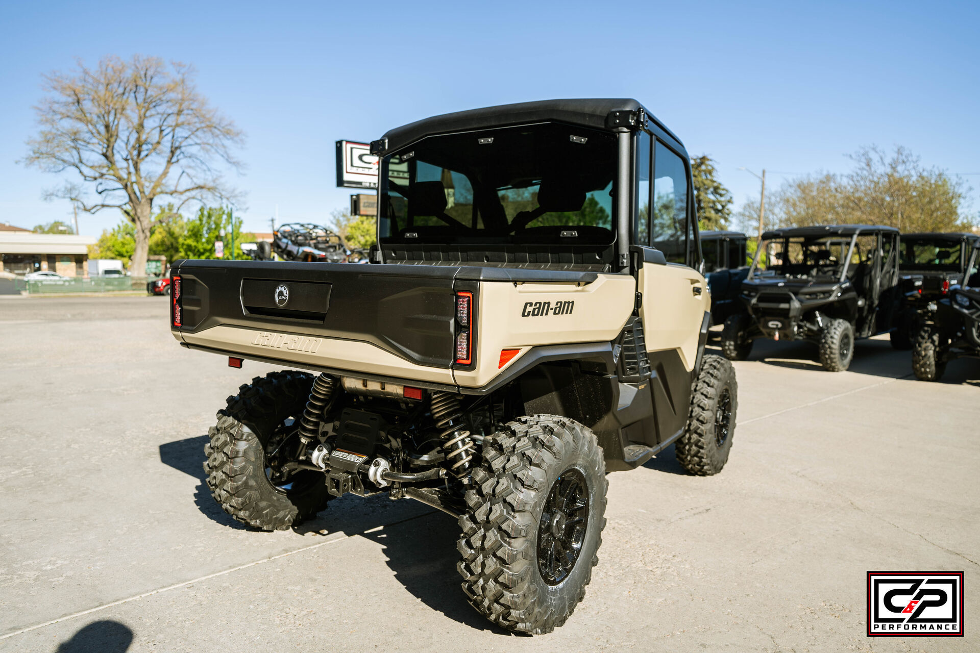 2026 CAN AM SSV DEF LTD 65 HD11 TN - Image 4