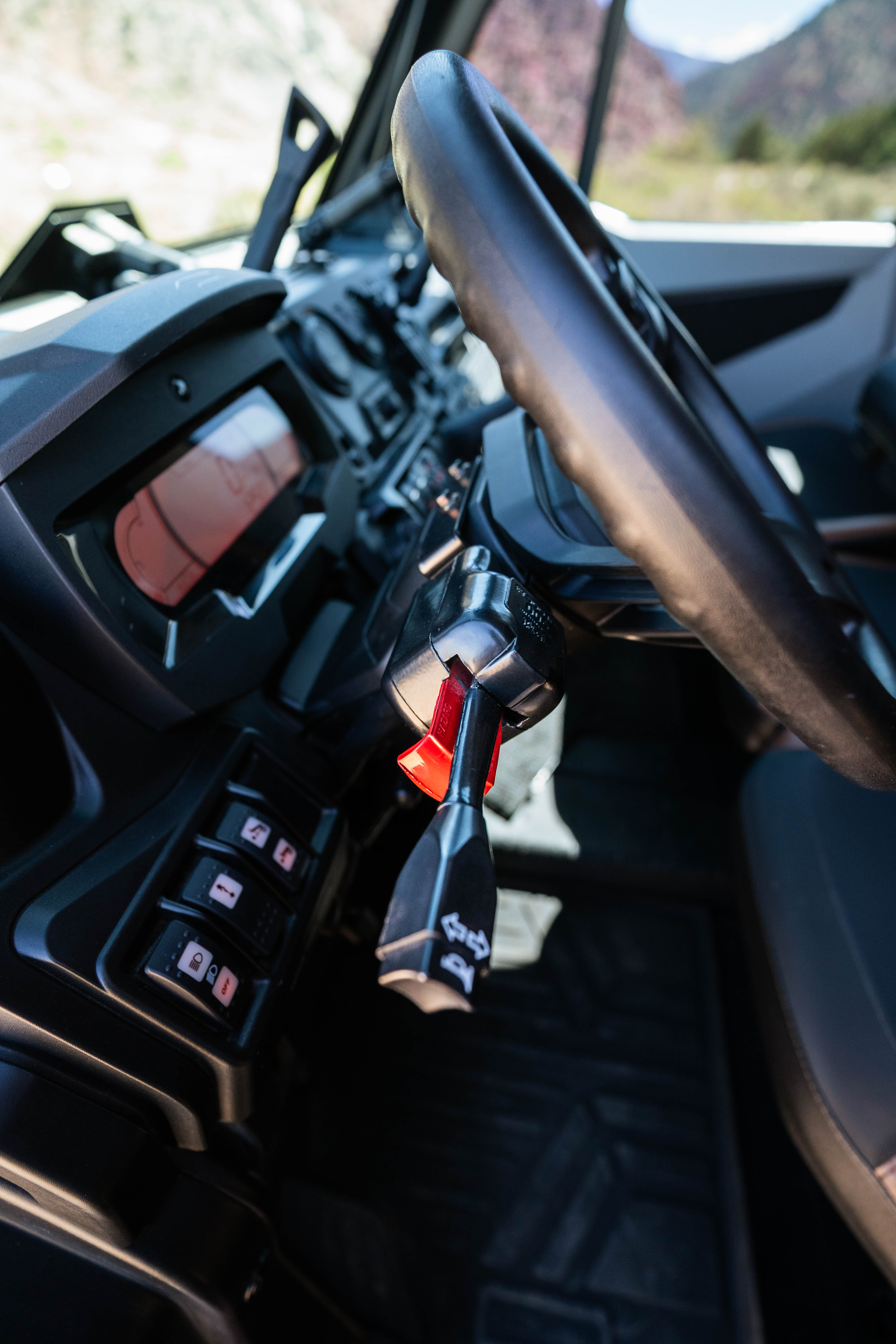 2022 Can-Am Defender MAX Limited MAX - Image 13