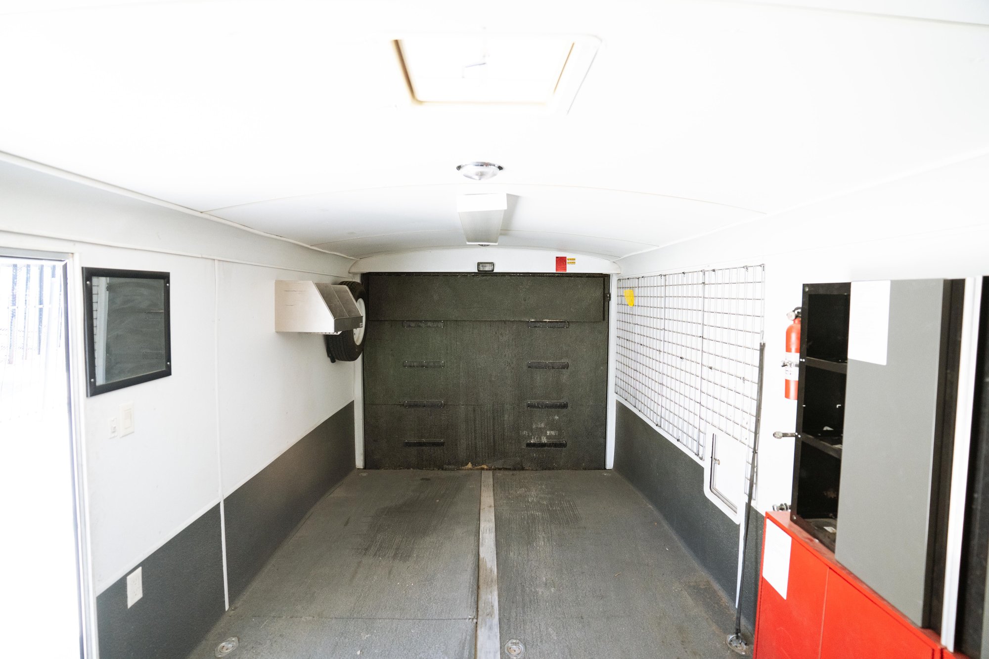 2006 Other HAULMARK 29' SNOWMOBILE - Image 11