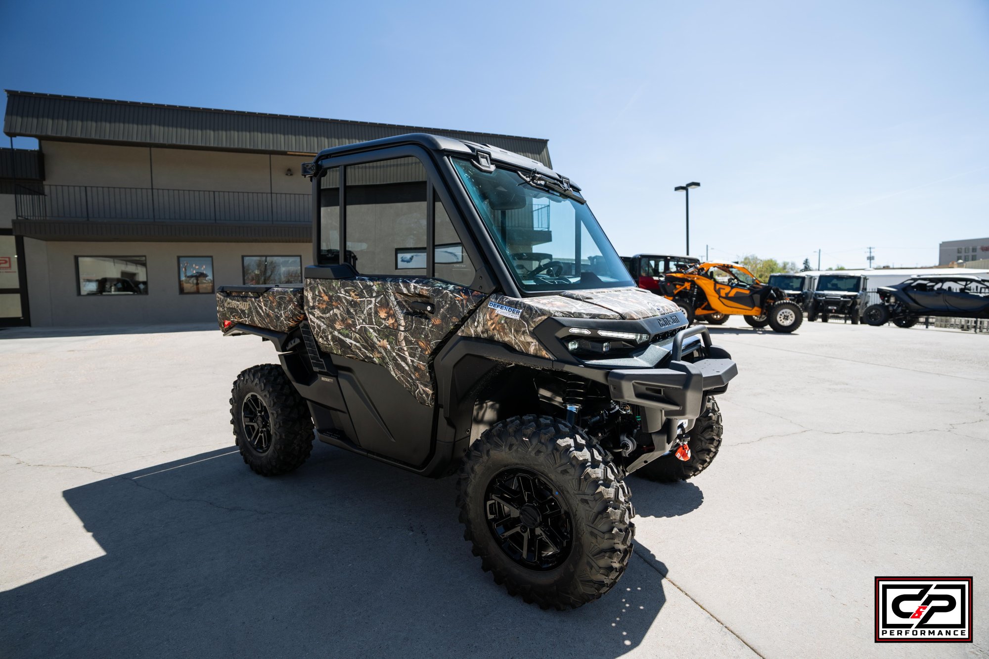 2026 CAN AM SSV DEF LTD 65 HD11 CAMO - Image 7
