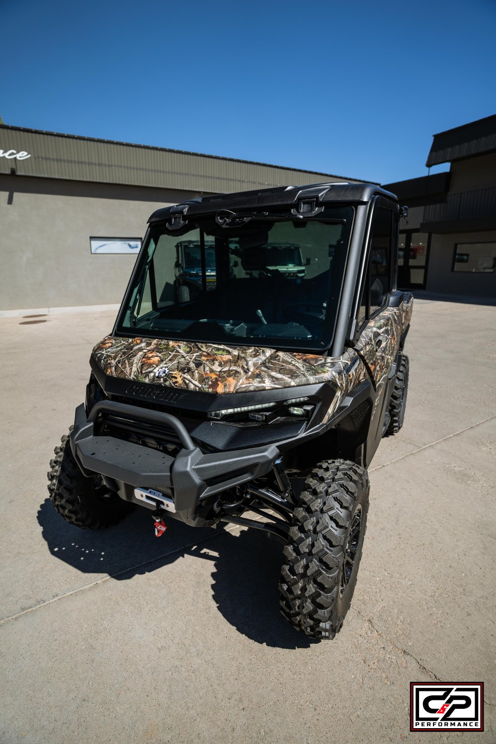 2026 CAN AM SSV DEF LTD 65 HD11 CAMO - Image 8
