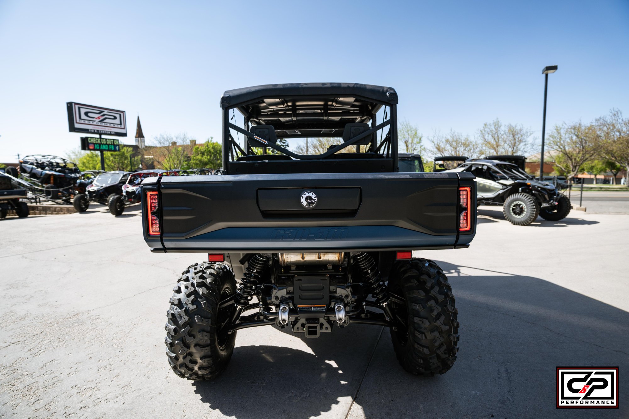 2026 CAN AM SSV DEF MAX XT 65 HD11 BE - Image 3