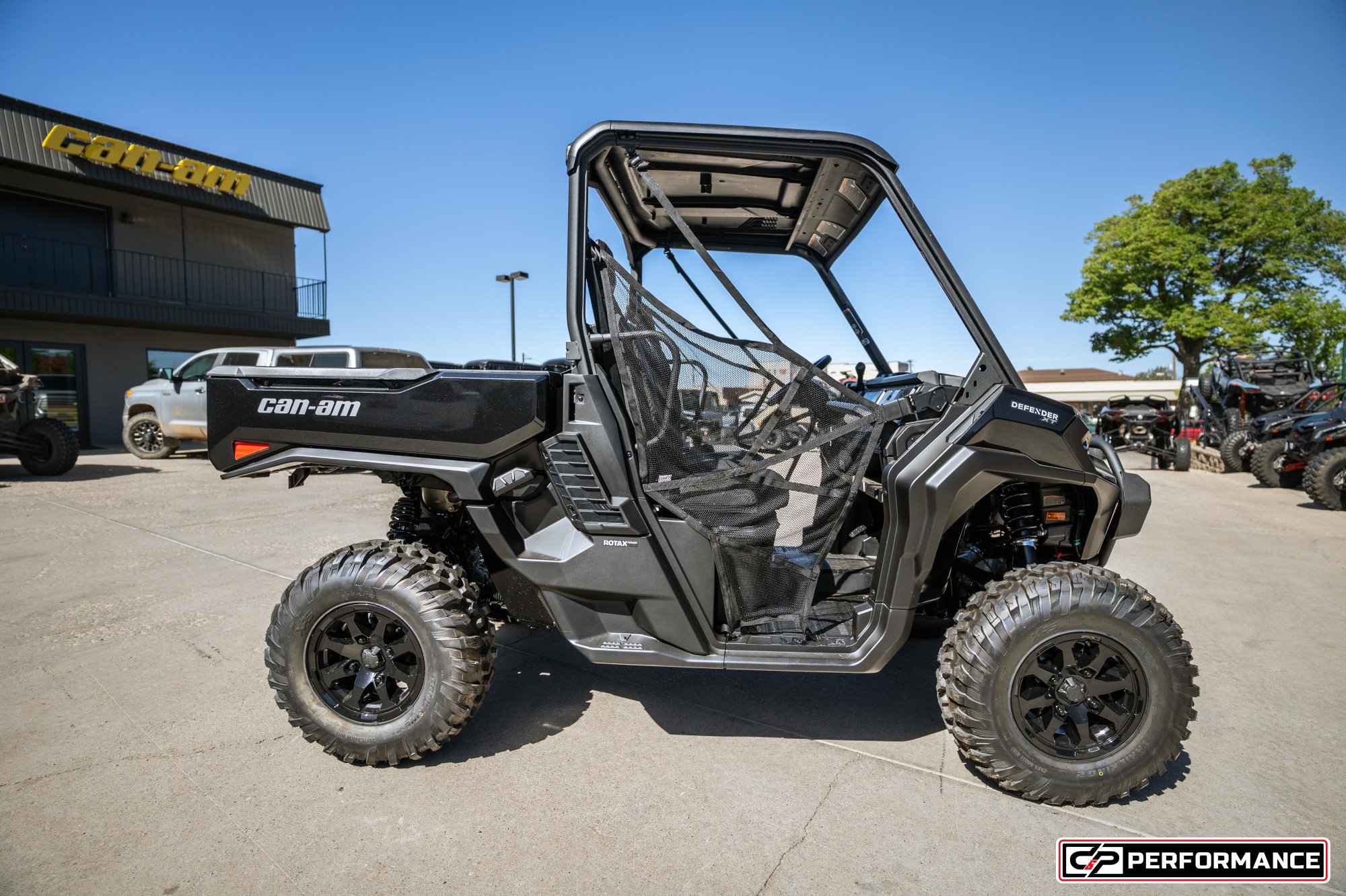 2026 CAN AM SSV DEF XT 65 HD11 BK 26 (NON CAB) - Image 7