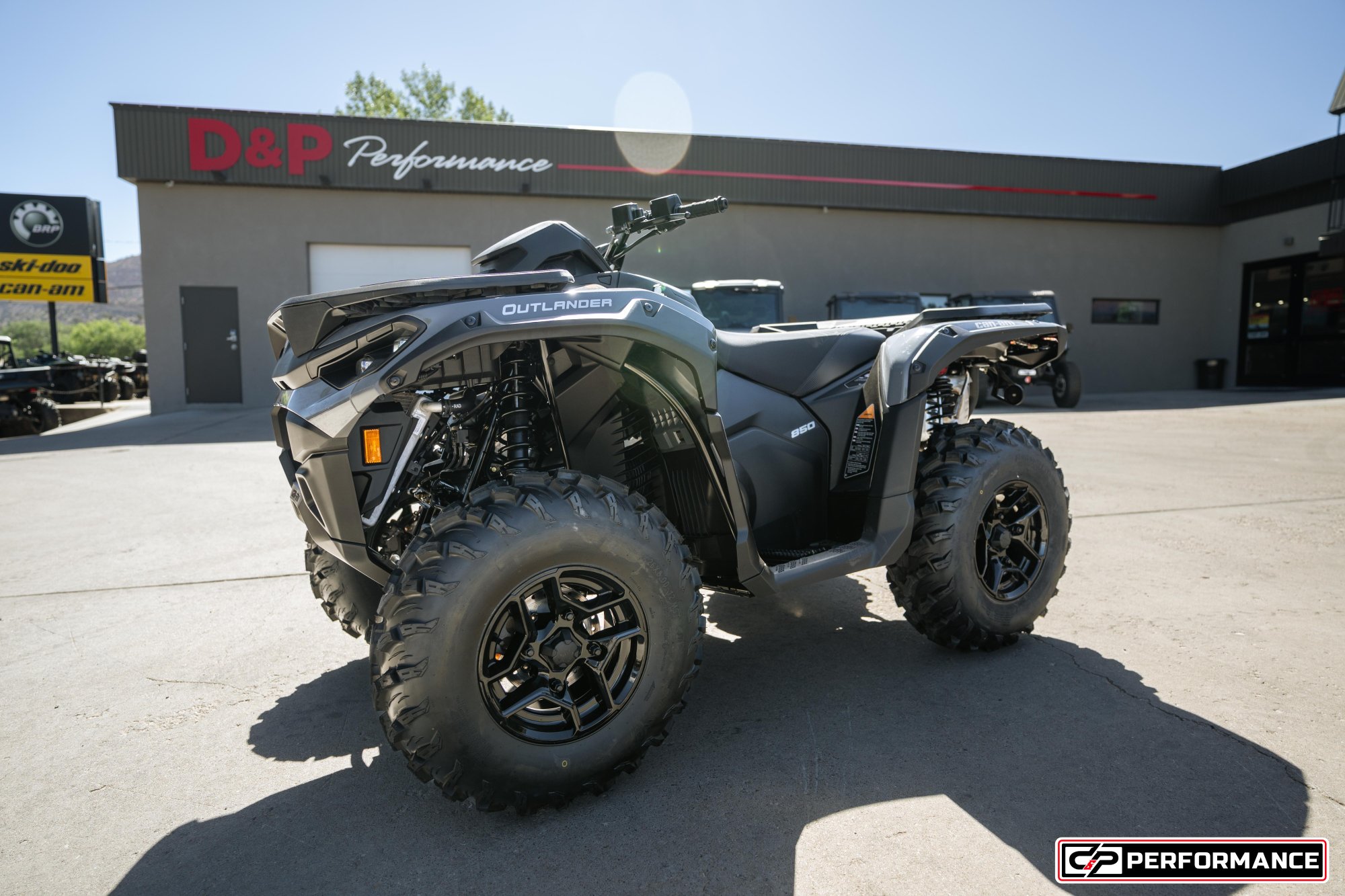 2026 CAN AM ATV OUTL DPS 850 GY - Image 1