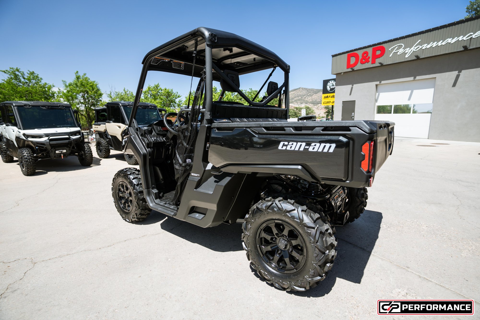 2026 CAN AM SSV DEF XT 62 HD9 (NON CAB) - Image 4