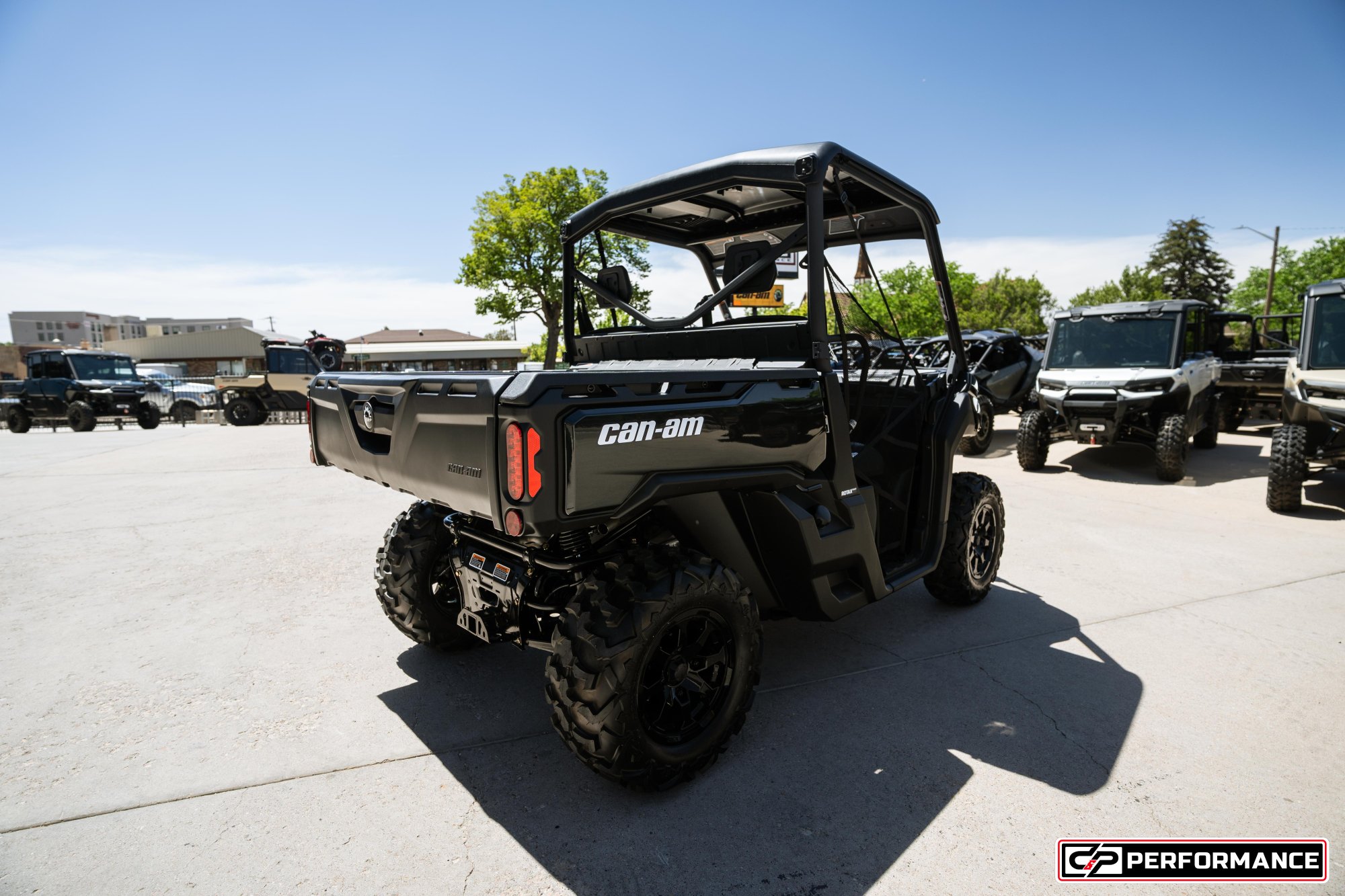 2026 CAN AM SSV DEF XT 62 HD9 (NON CAB) - Image 5