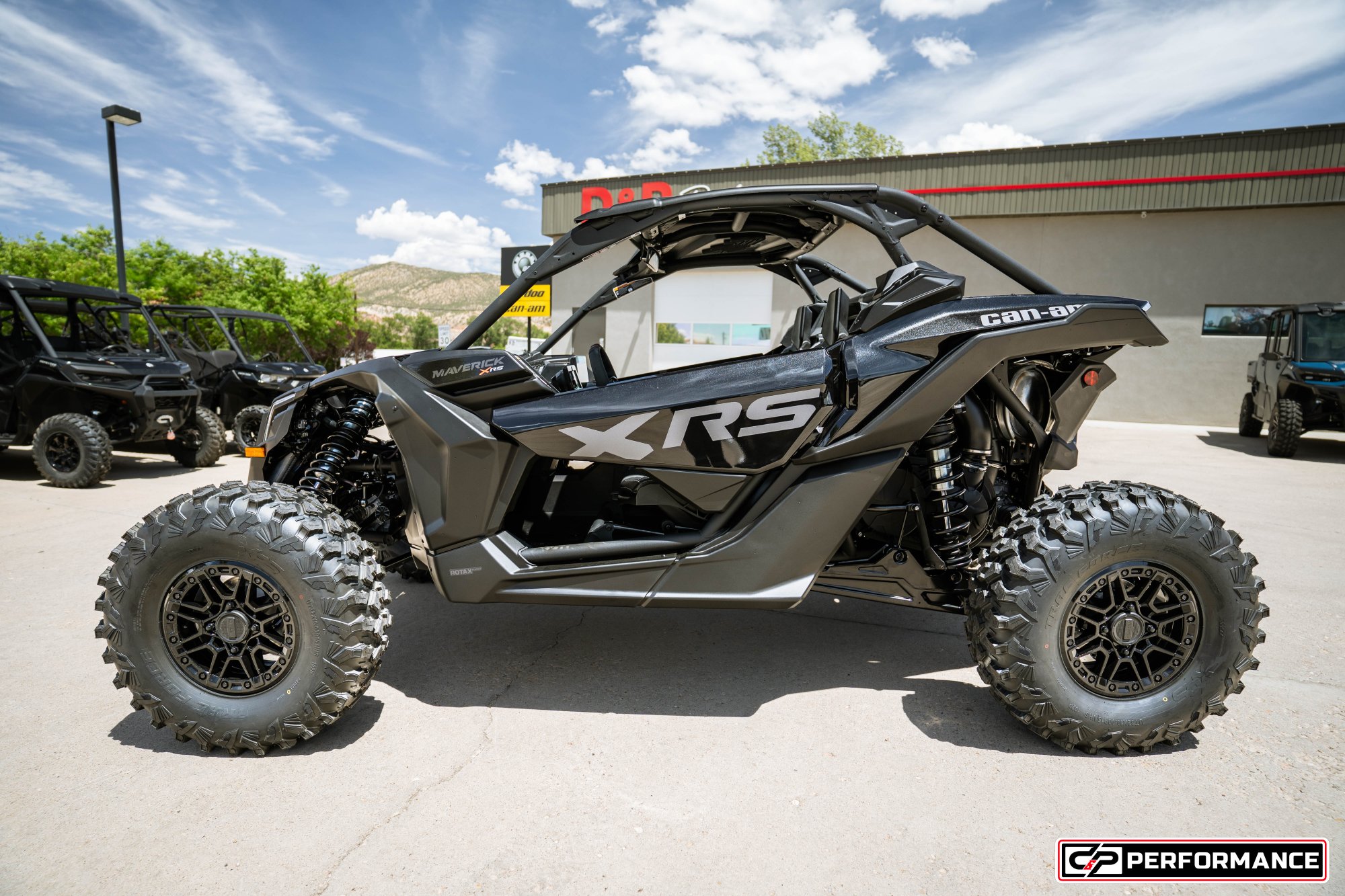 2026 CAN AM SSV MAV XRS 72 TRR BK HB 26 XRS 10.25 - Image 2