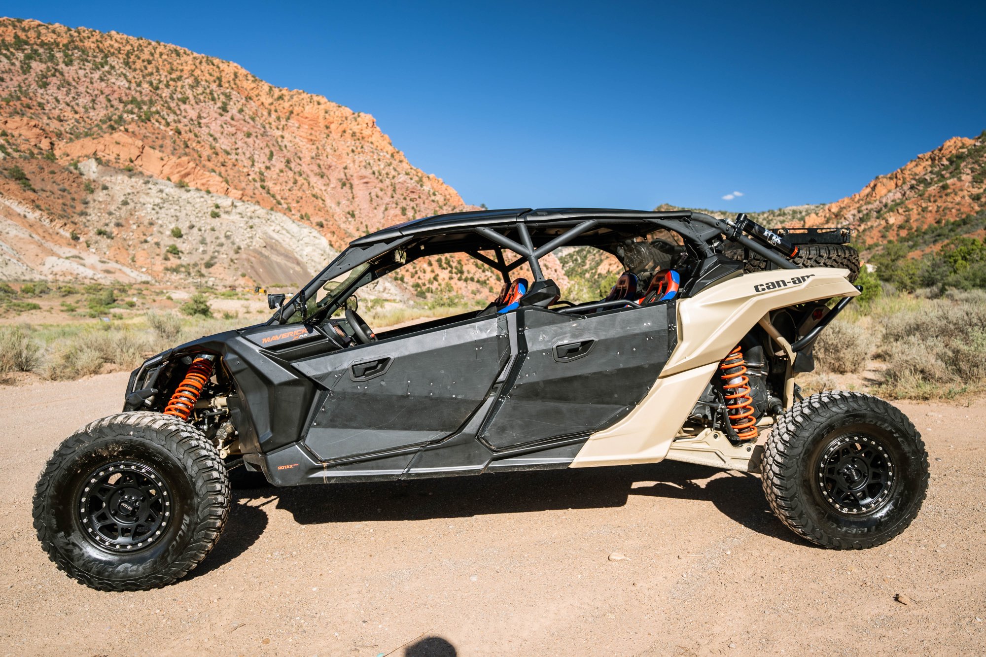 2021 Can-Am X3 MAX XRS Turbo RR Smart Shox  - Image 2