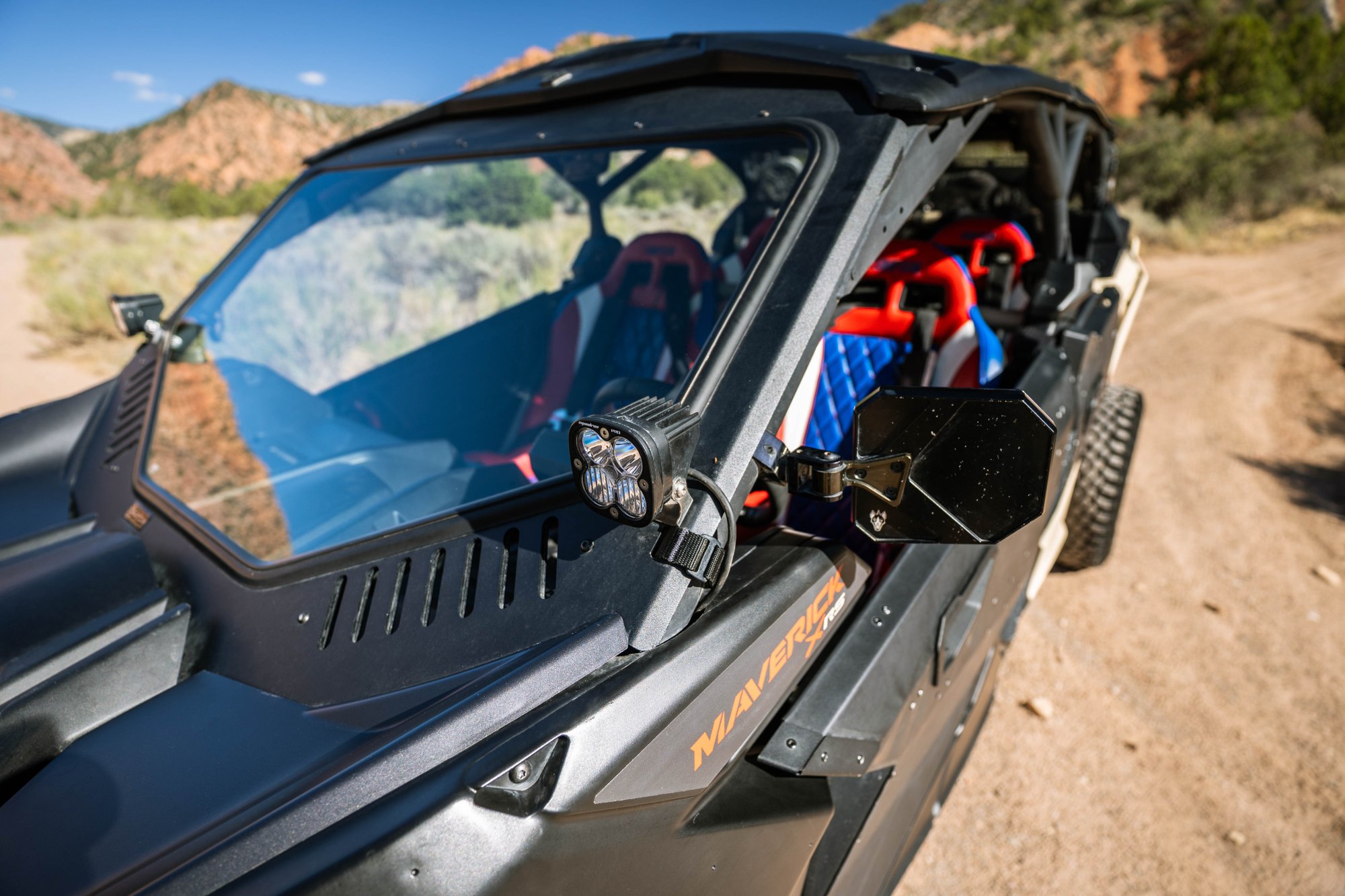 2021 Can-Am X3 MAX XRS Turbo RR Smart Shox  - Image 9