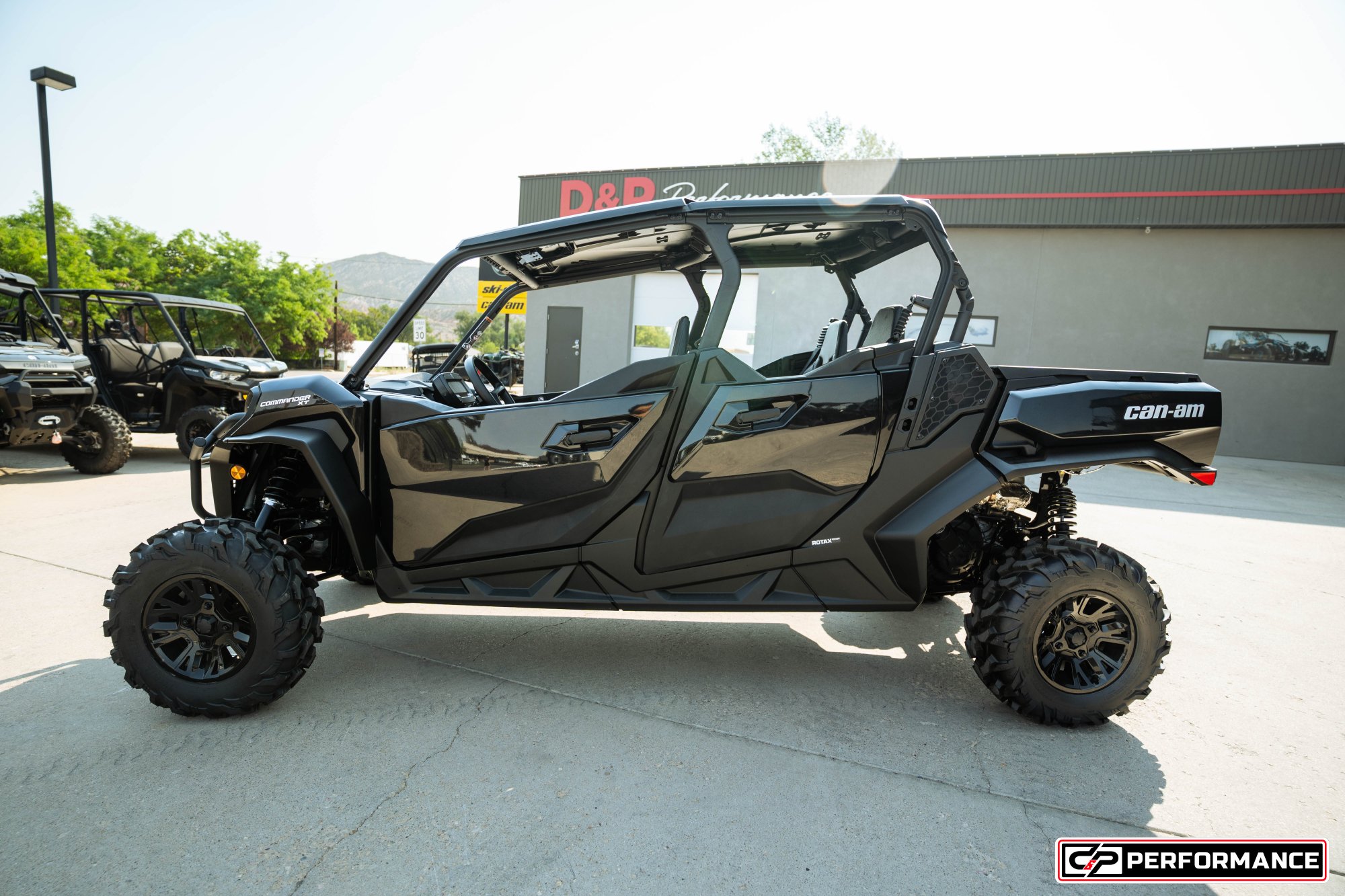 2026 CAN AM SSV COM MAX XT 64 1000R BK 26 - Image 1