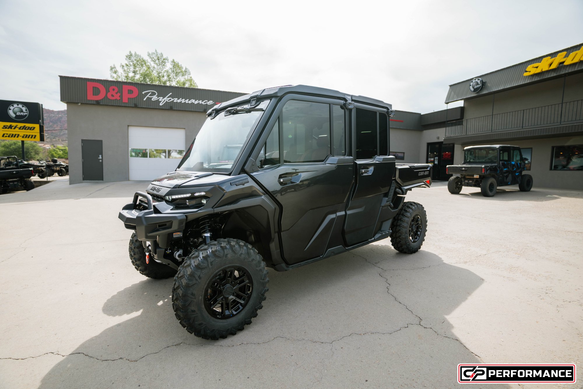 2026 CAN AM SSV DEF MAX TEXCAB 65 HD11 BK HB 26 LONE_STAR_CAB
