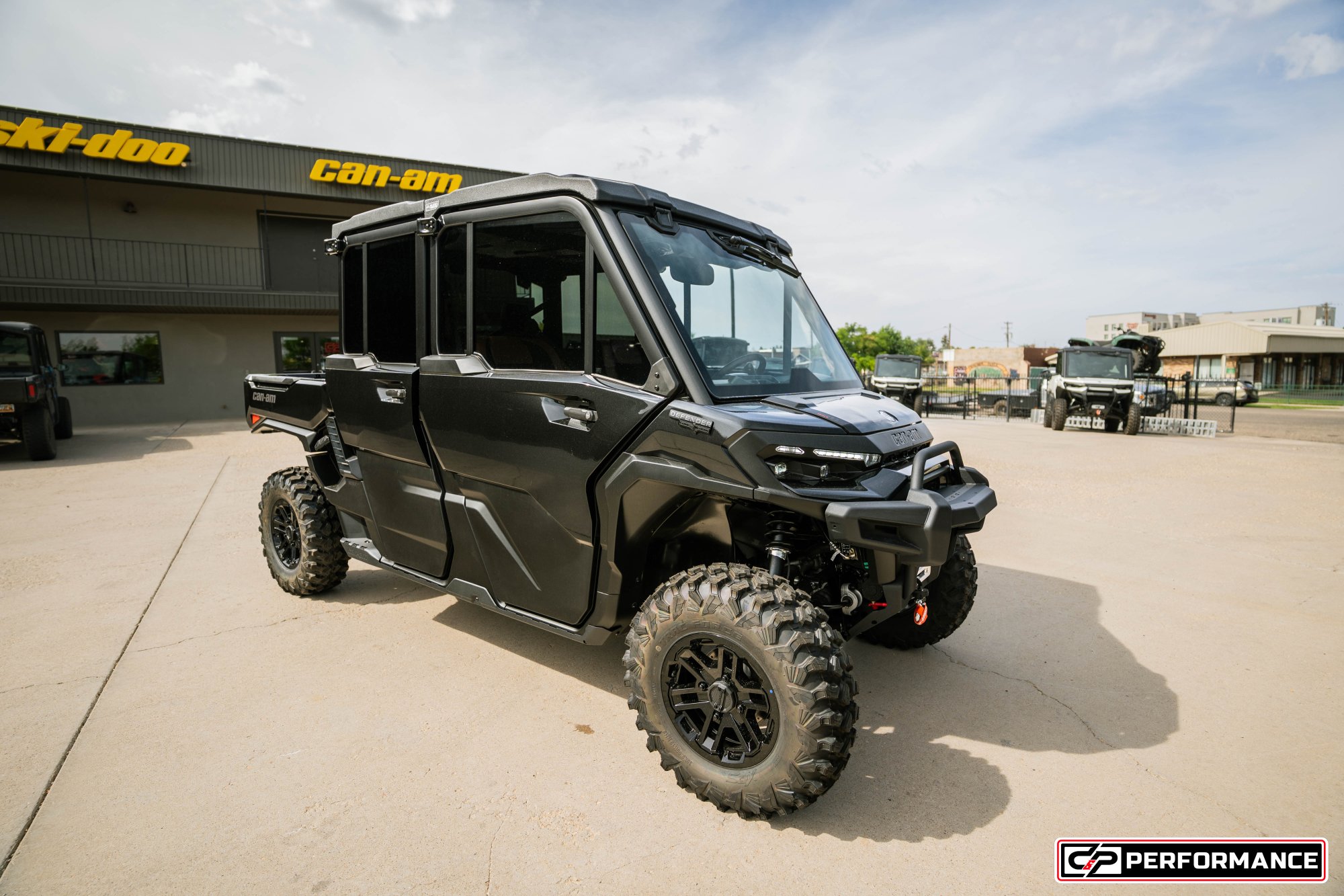 2026 CAN AM SSV DEF MAX TEXCAB 65 HD11 BK HB 26 LONE_STAR_CAB - Image 7