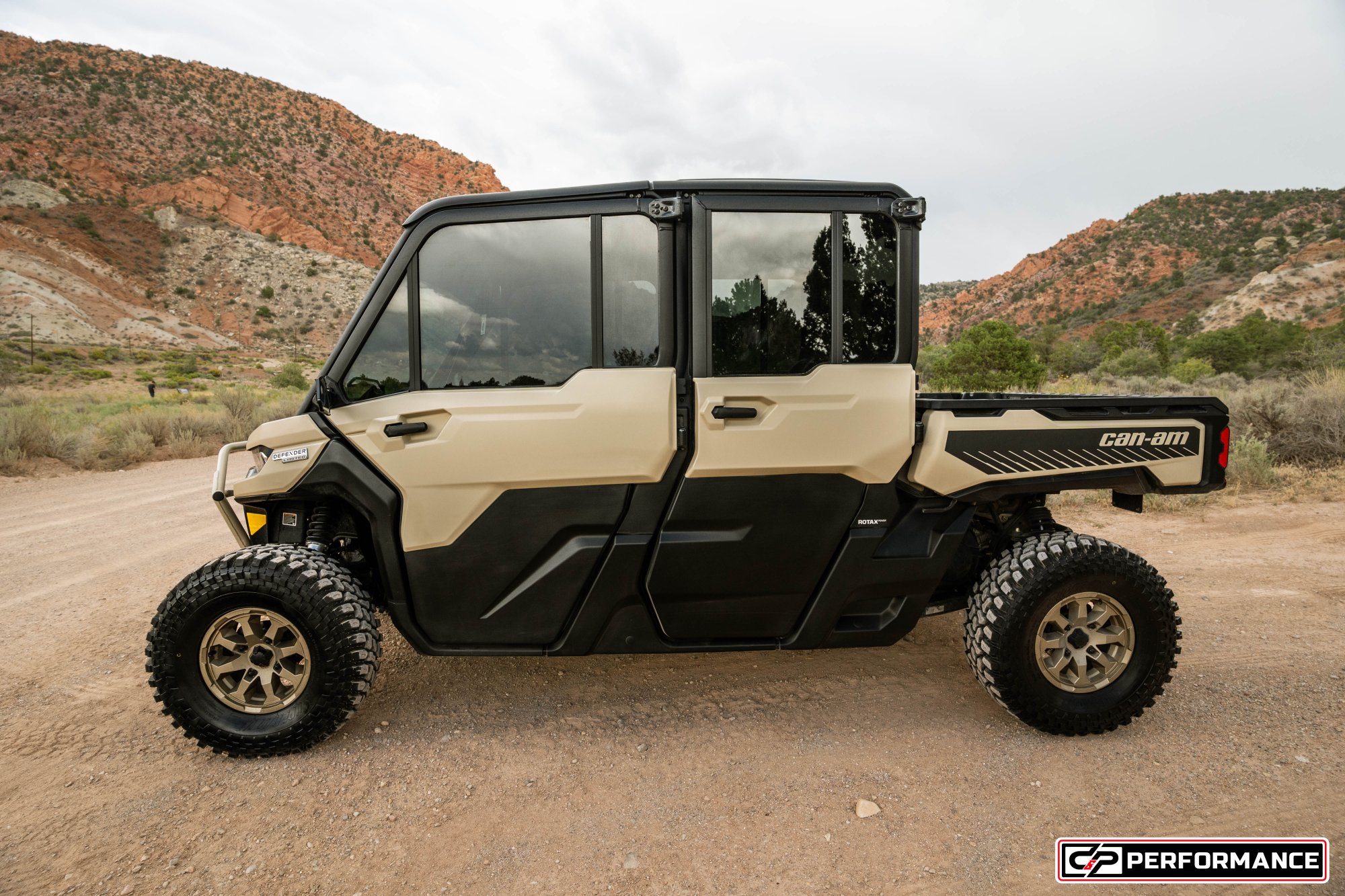 2024 CAN AM SSV DEF MAX LTD 65 HD10 TN 24 - Image 2