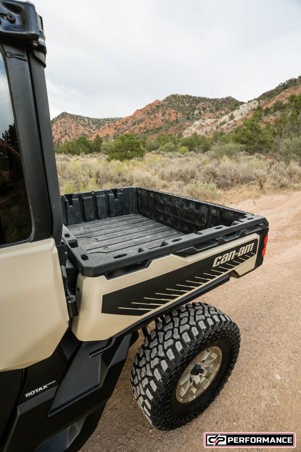2024 CAN AM SSV DEF MAX LTD 65 HD10 TN 24 - Image 10