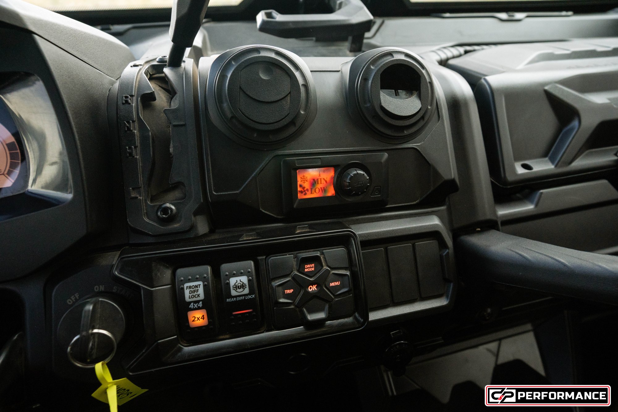 2024 CAN AM SSV DEF MAX LTD 65 HD10 TN 24 - Image 15