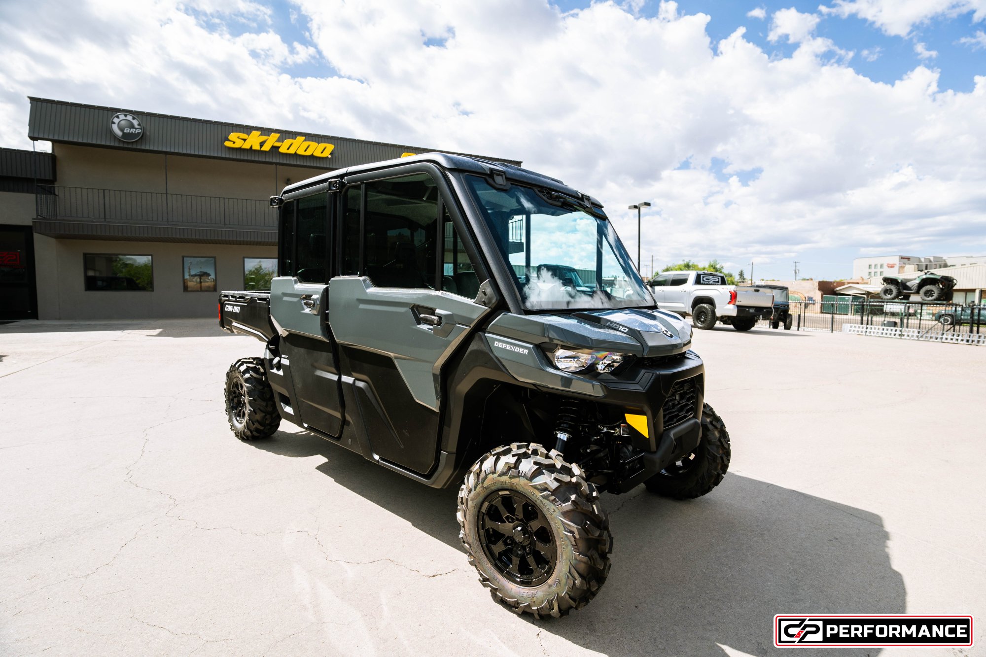 2027 CAN AM DEF MAX DPSCAB 65 HD10 GY - Image 7