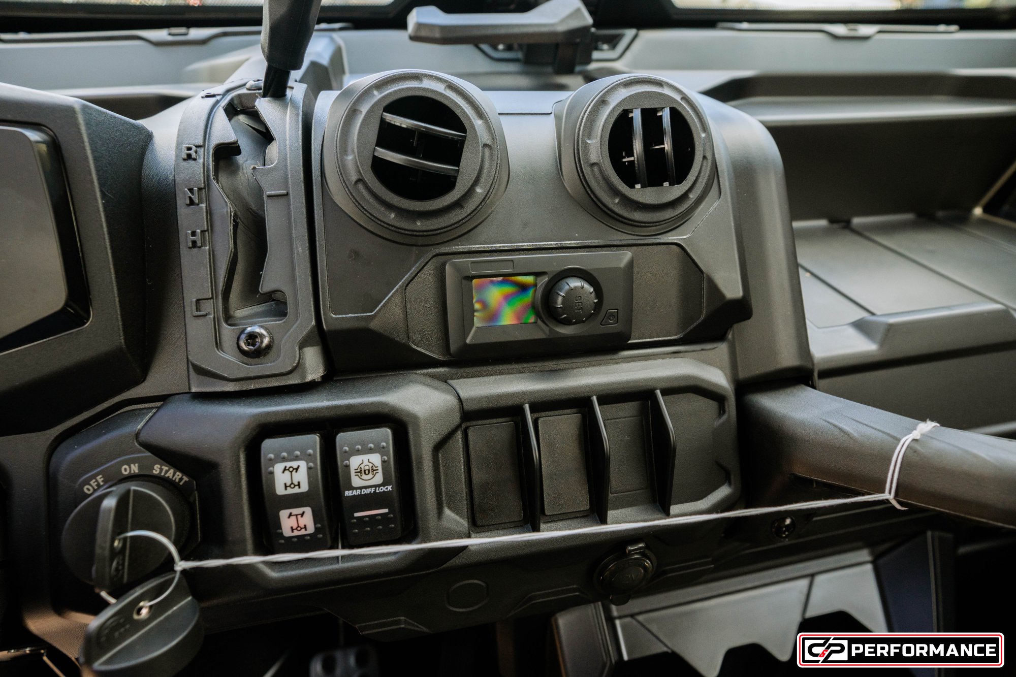 2027 CAN AM DEF MAX DPSCAB 65 HD10 GY - Image 14