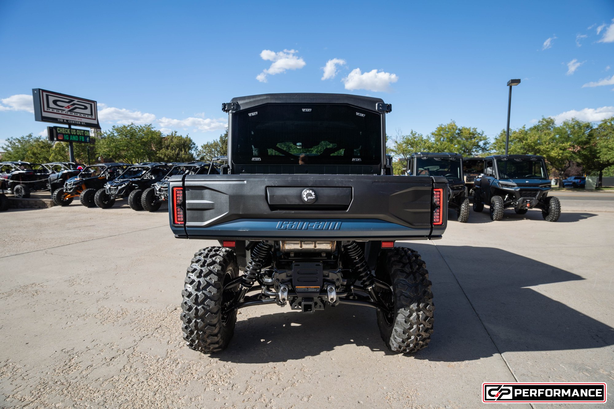 2027 CAN AM DEFENDER MAX LIMITED HD11 - Image 4