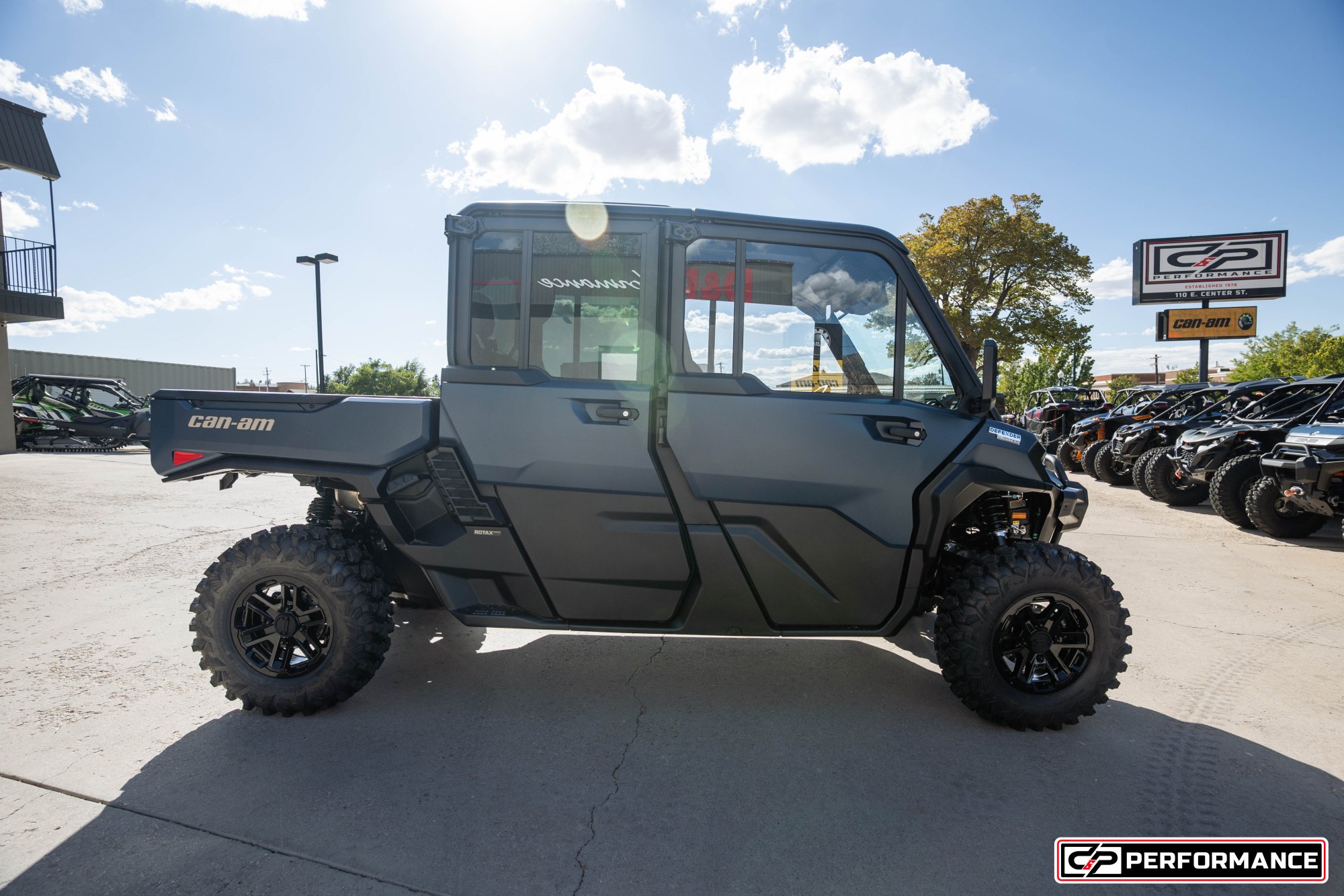 2027 CAN AM DEFENDER MAX LIMITED HD11 - Image 6