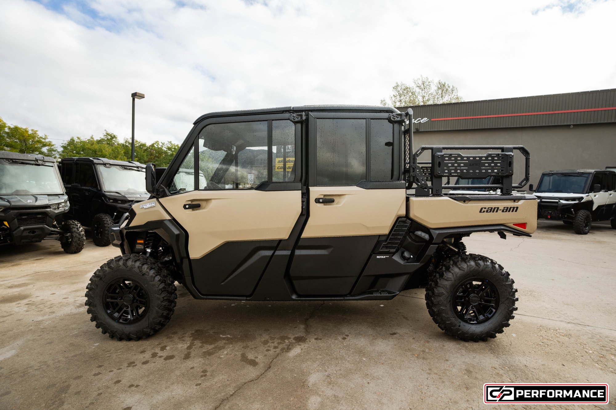 2027 CAN AM DEFENDER MAX XU LTD HD11 - Image 2